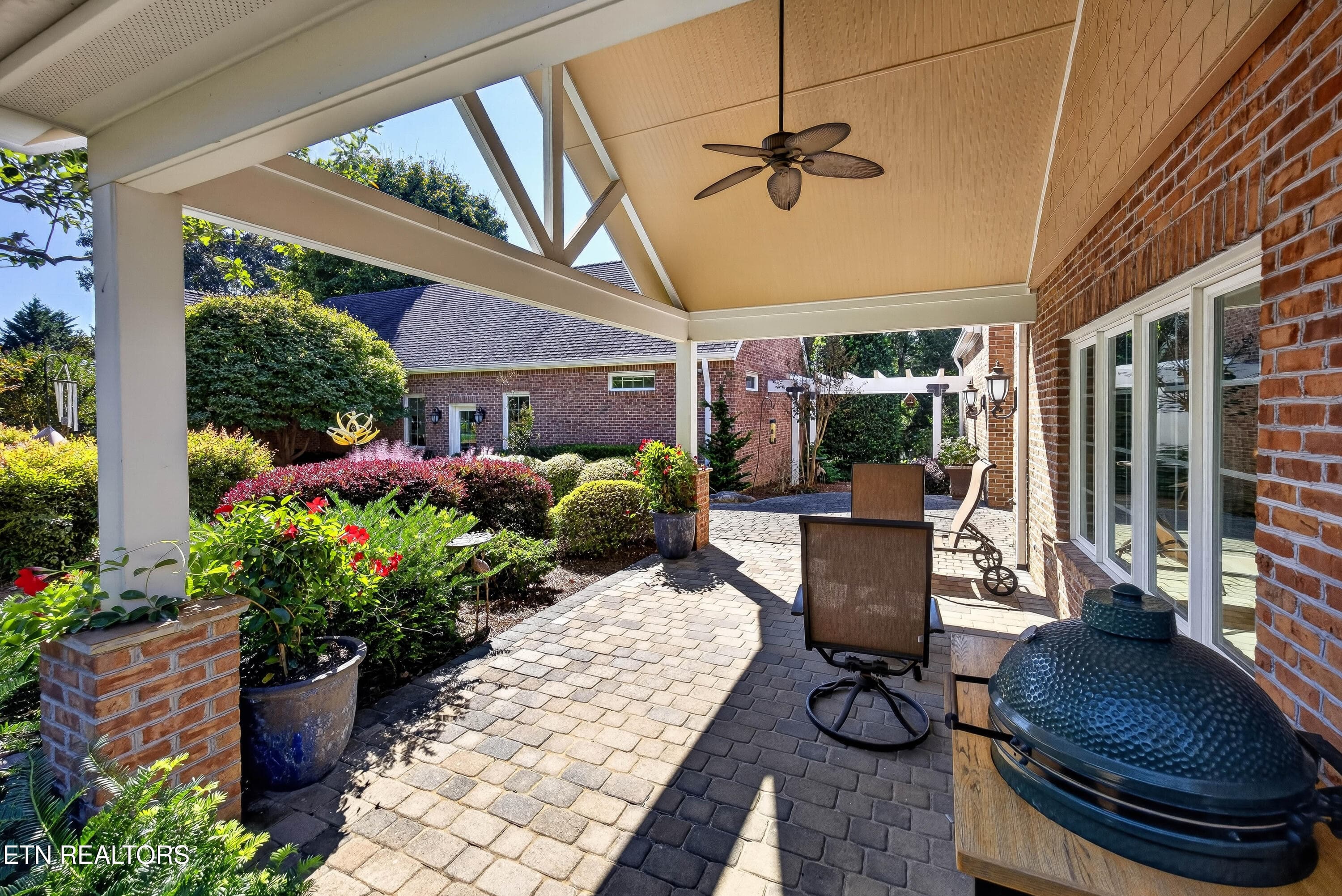 Covered Porch off Main House - 10110 Loma Drive, Knoxville, TN 37922, Knoxville
