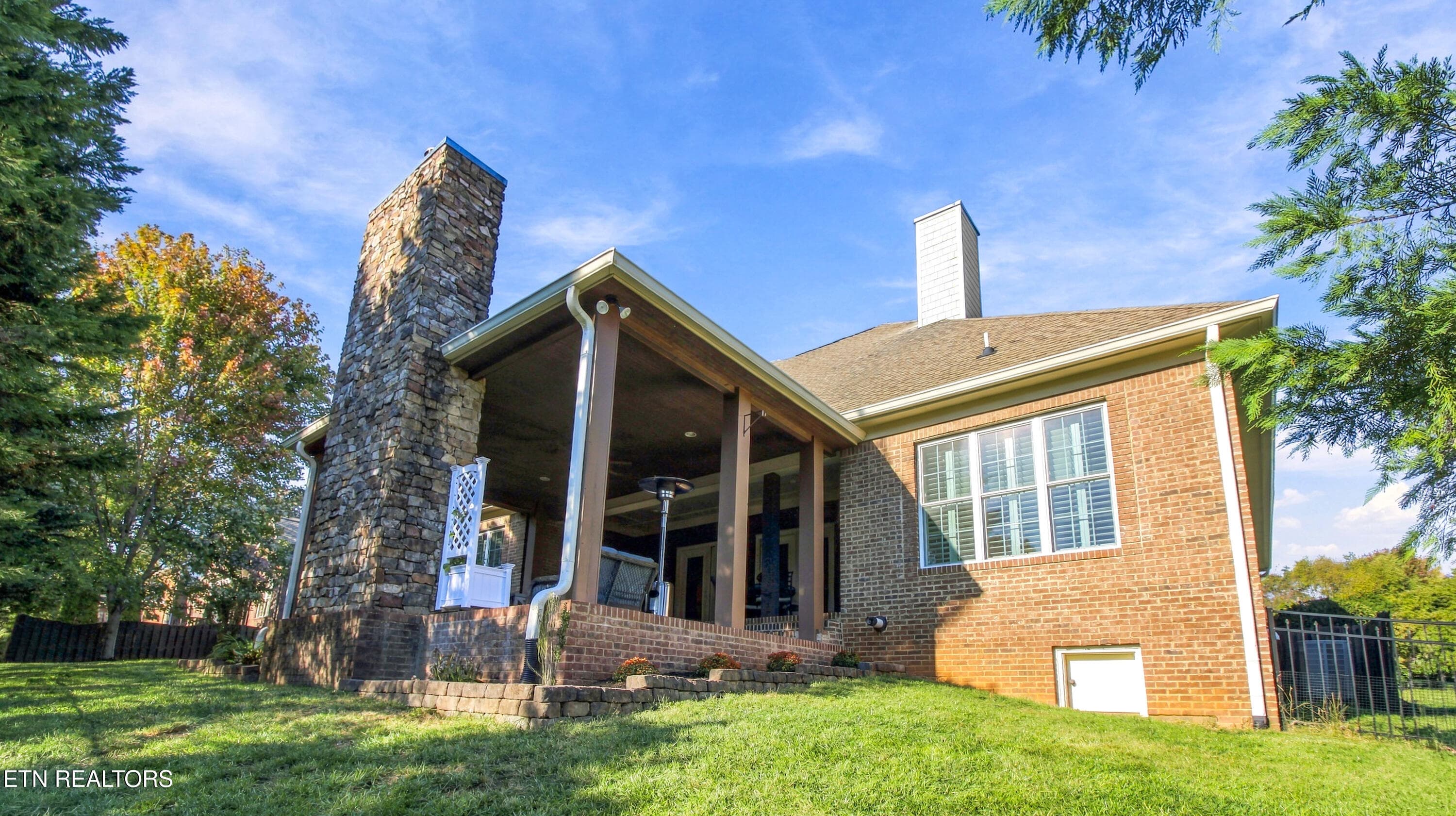 Back of Home - 723 Bayshore Rd, Knoxville, TN 37934, Knoxville