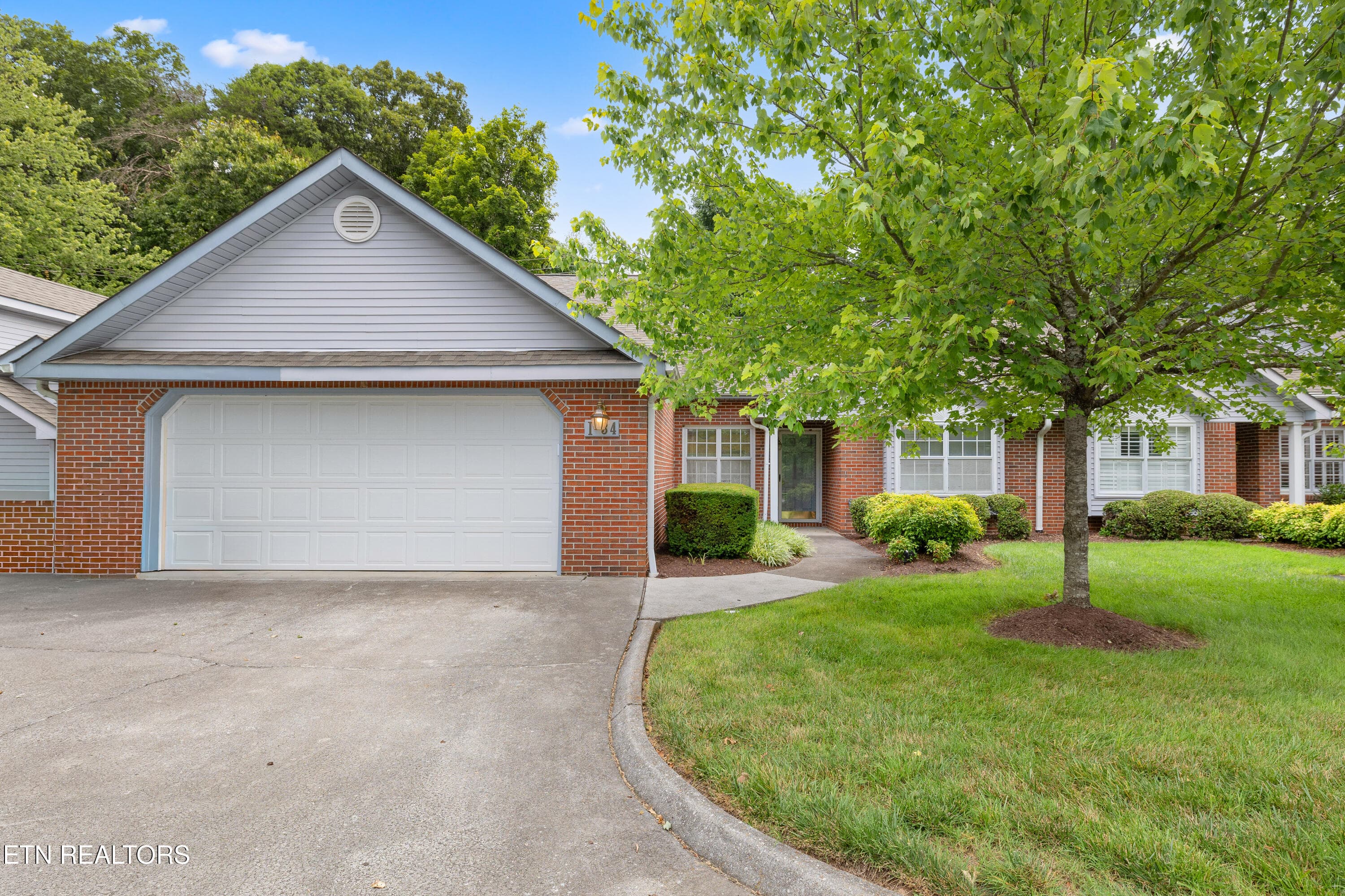 805 Cedar Lane I-34, Knoxville, TN 37912