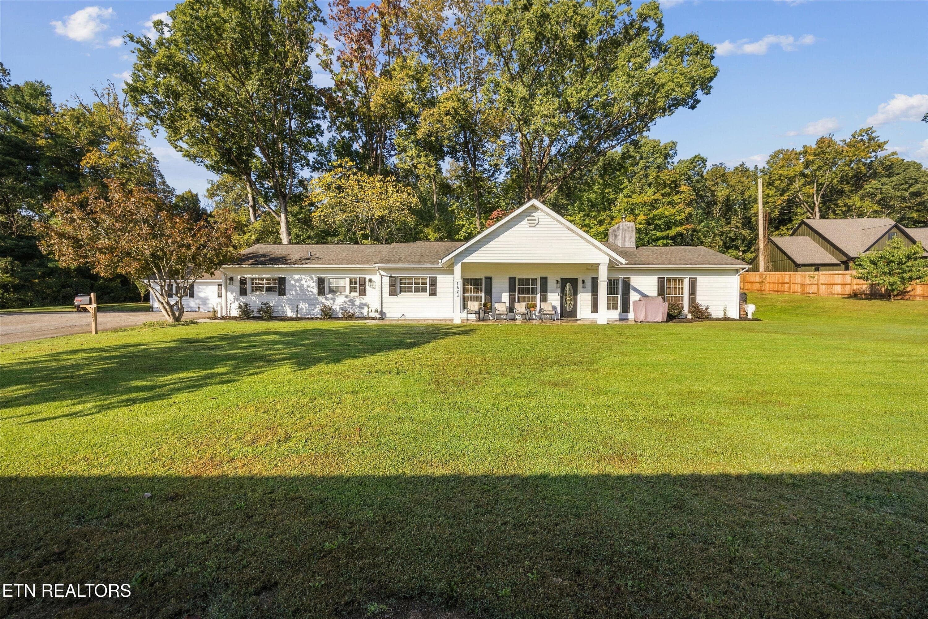 1623 Montvale Rd, Maryville, TN 37803