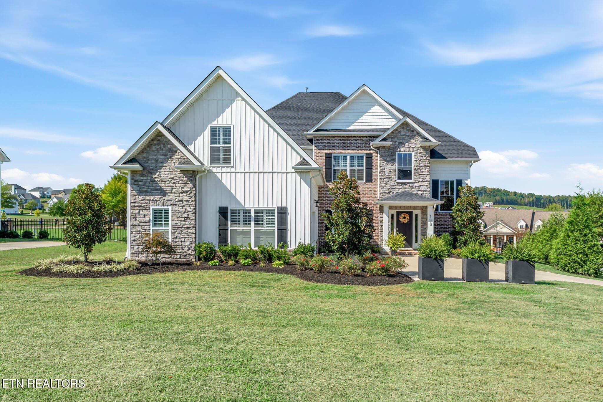 102 Bunchberry Rd, Oak Ridge, TN 37830