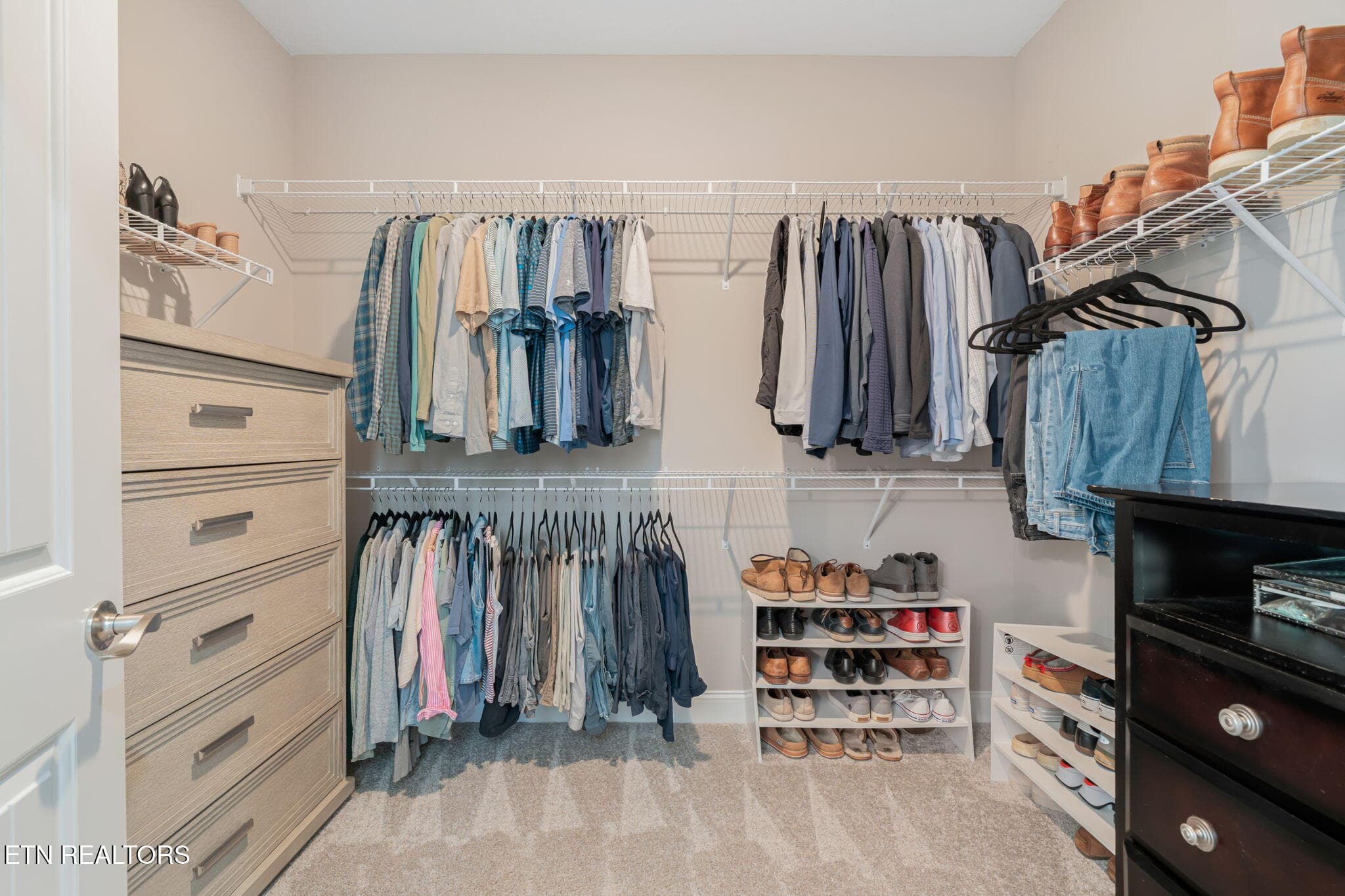 Walk In Closet - 102 Bunchberry Rd, Oak Ridge, TN 37830, Oak Ridge