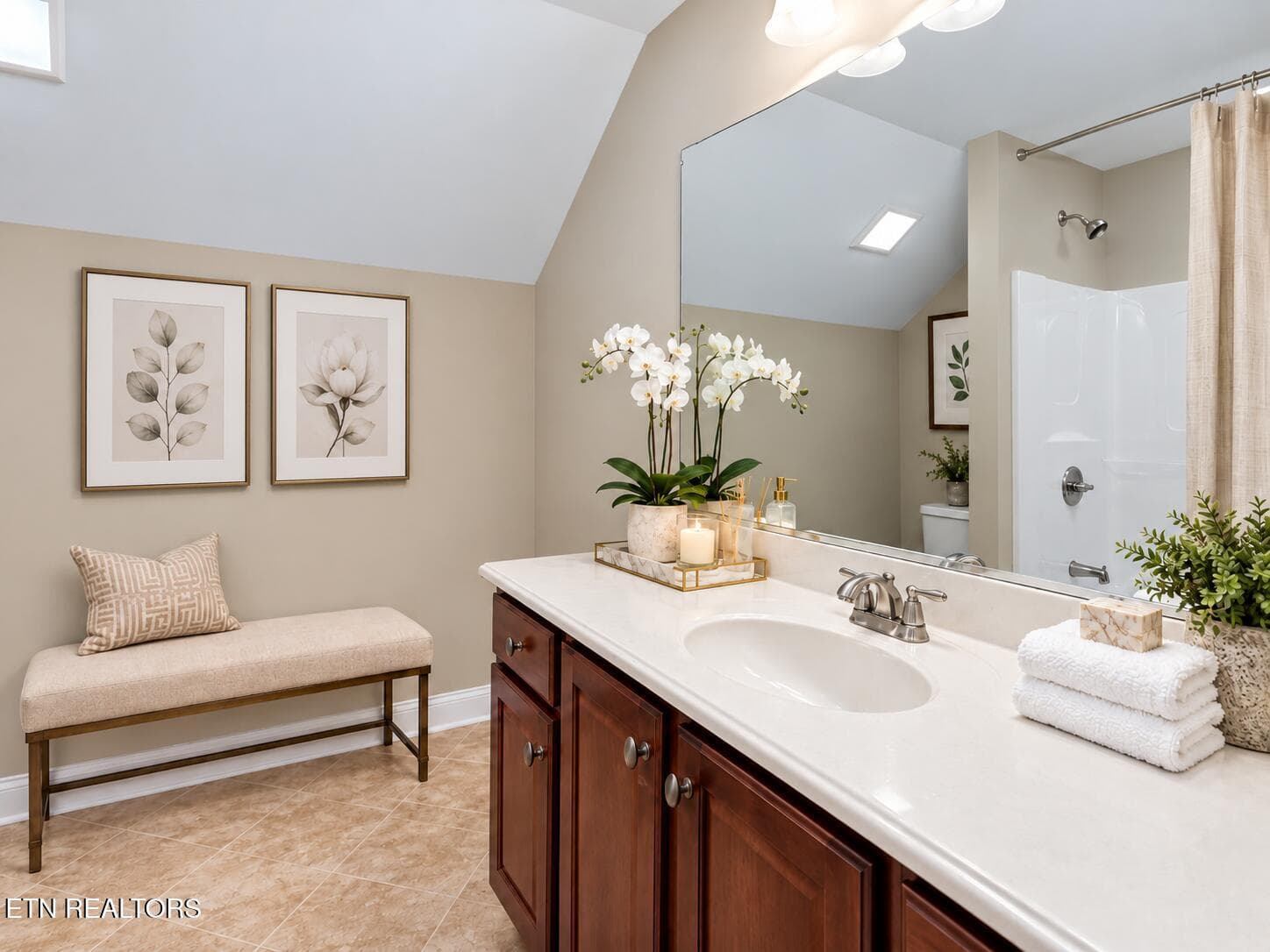 Bathroom 4 - 9225 Mesa Verde Lane, Knoxville, TN 37922, Knoxville
