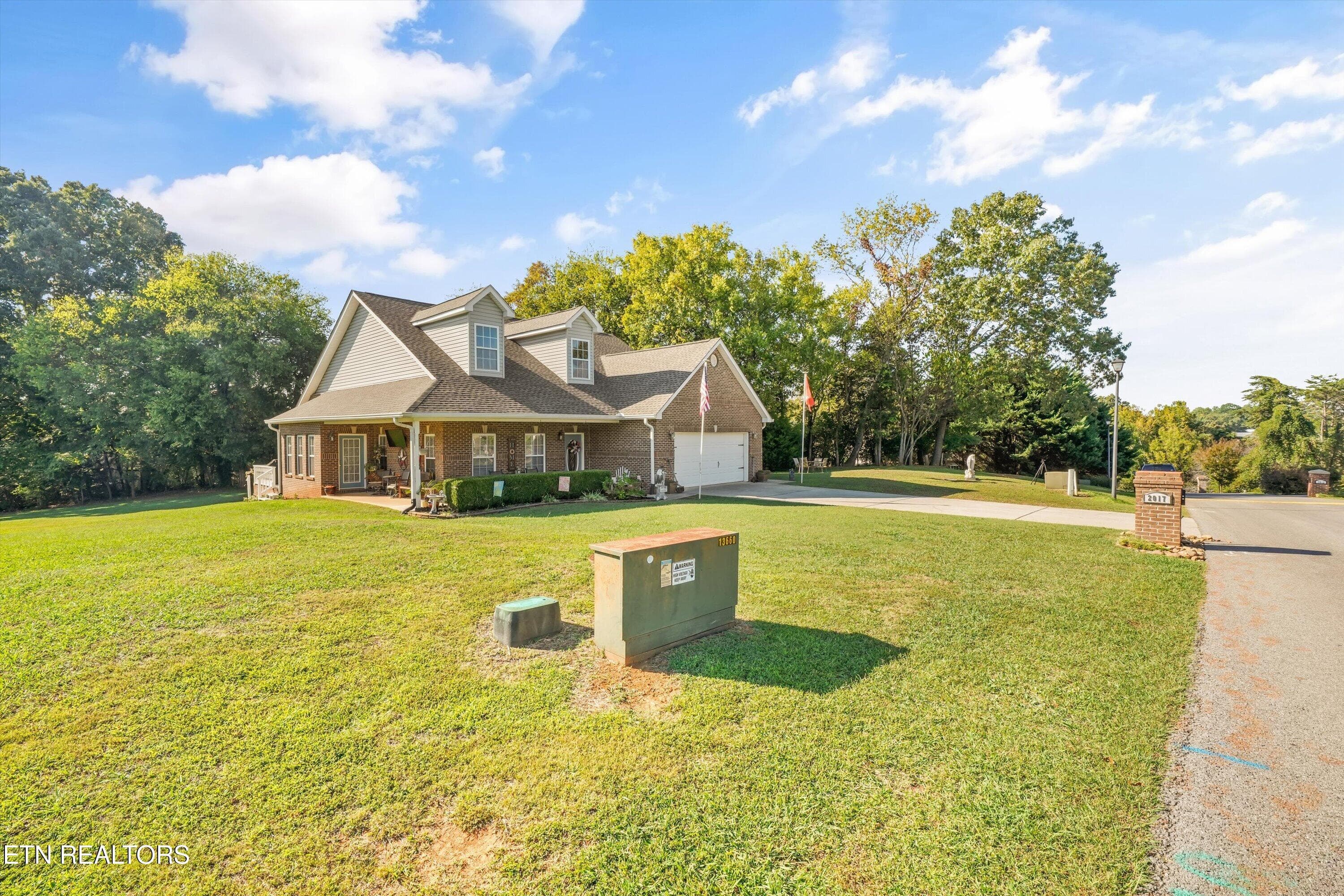 04-2017 Cherokee Dr41 - 2017 Cherokee Drive, Maryville, TN 37801, Maryville