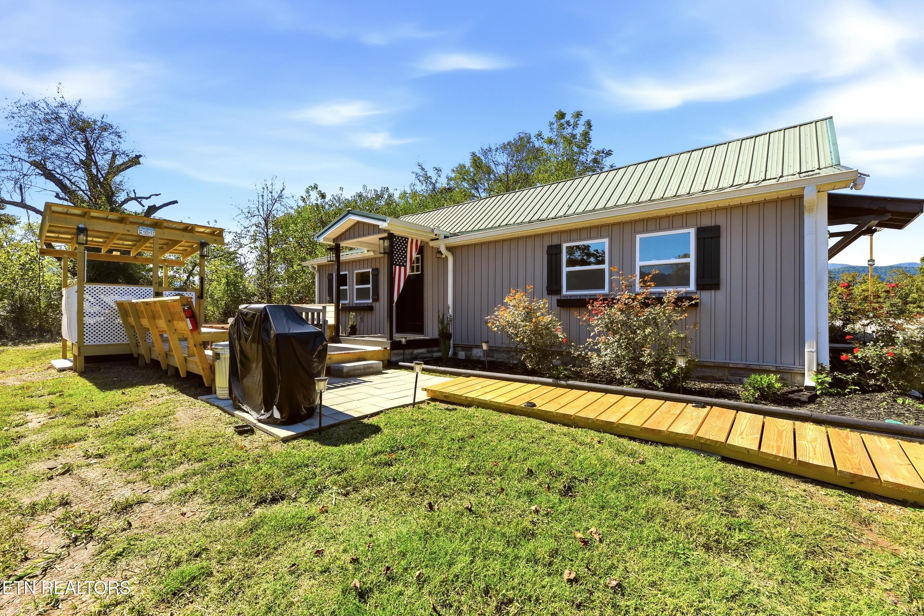 1000020934 - 215 Longfield Rd, Rocky Top, TN 37769