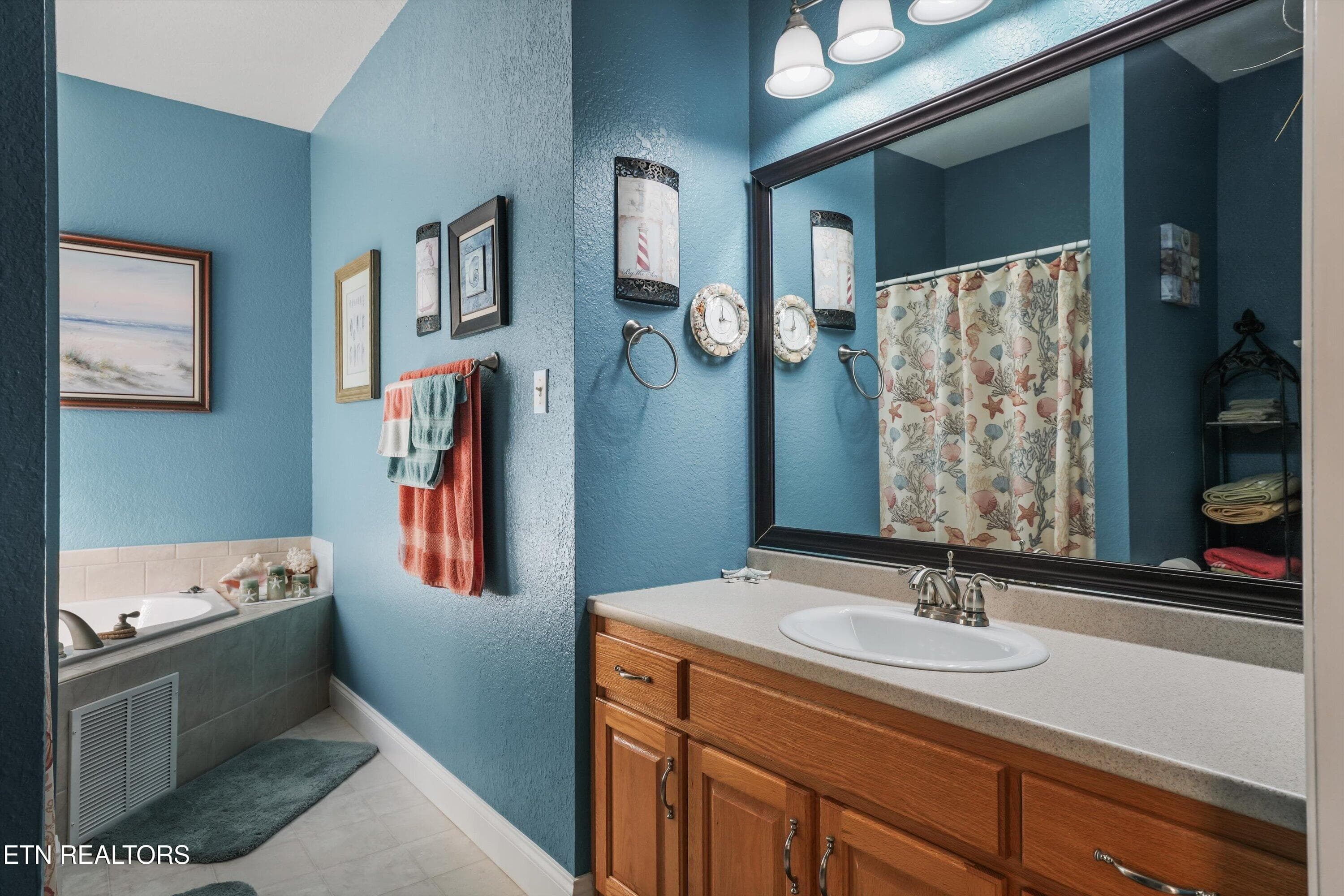 30-2017 Cherokee Dr34 - 2017 Cherokee Drive, Maryville, TN 37801, Maryville