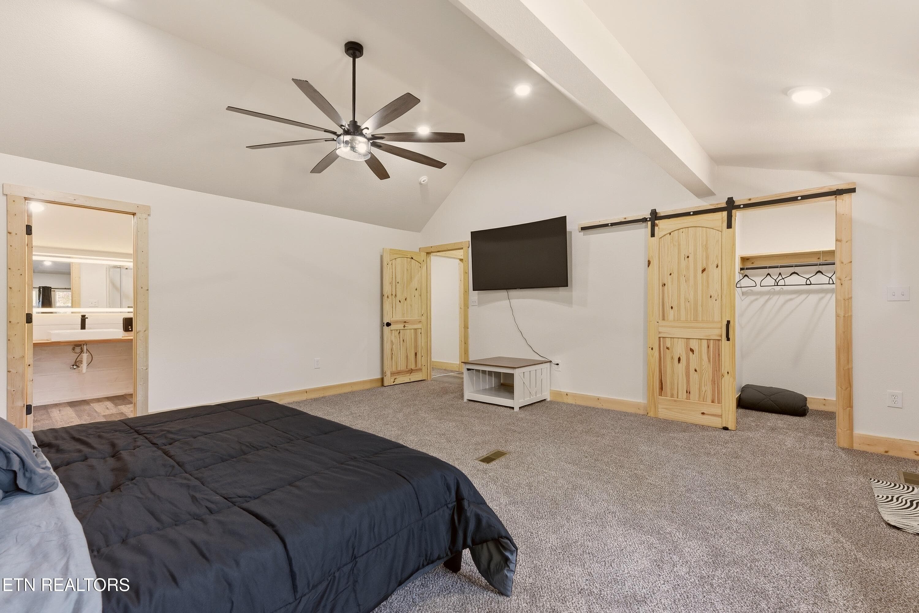 1000020923 - 215 Longfield Rd, Rocky Top, TN 37769