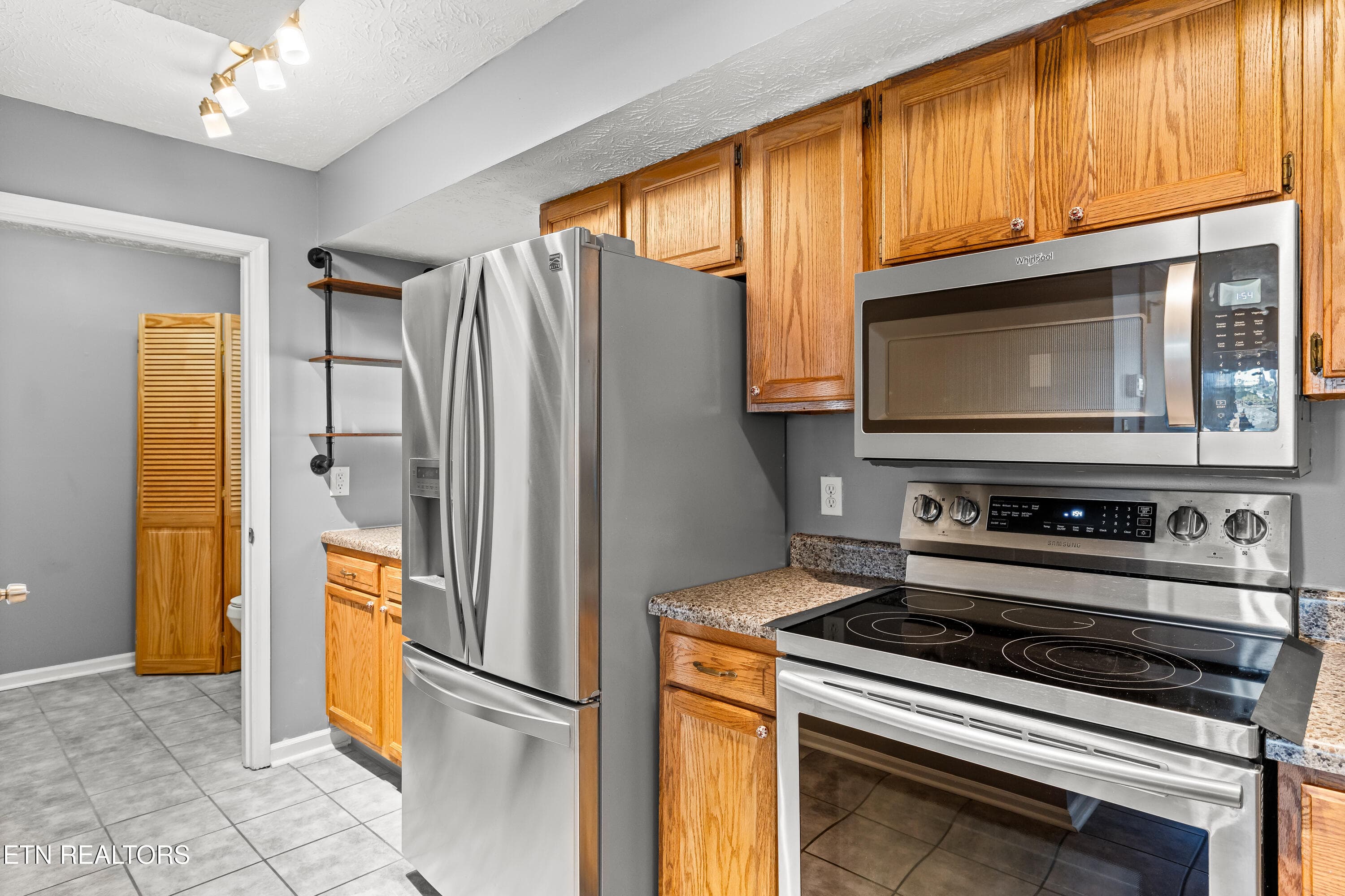 5931SlaterMillLn-124 - 5931 Slater Mill Lane, Knoxville, TN 37921, Knoxville
