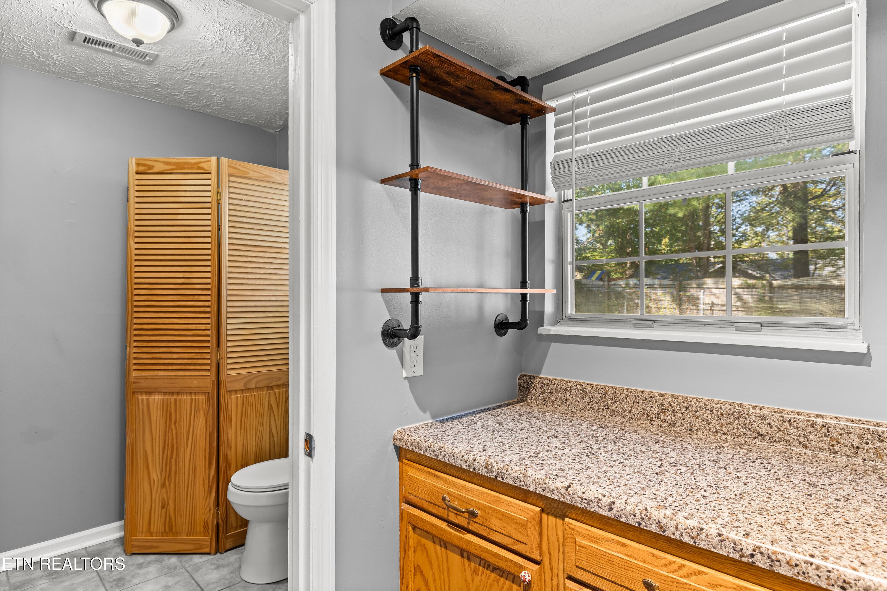 5931SlaterMillLn-125 - 5931 Slater Mill Lane, Knoxville, TN 37921, Knoxville
