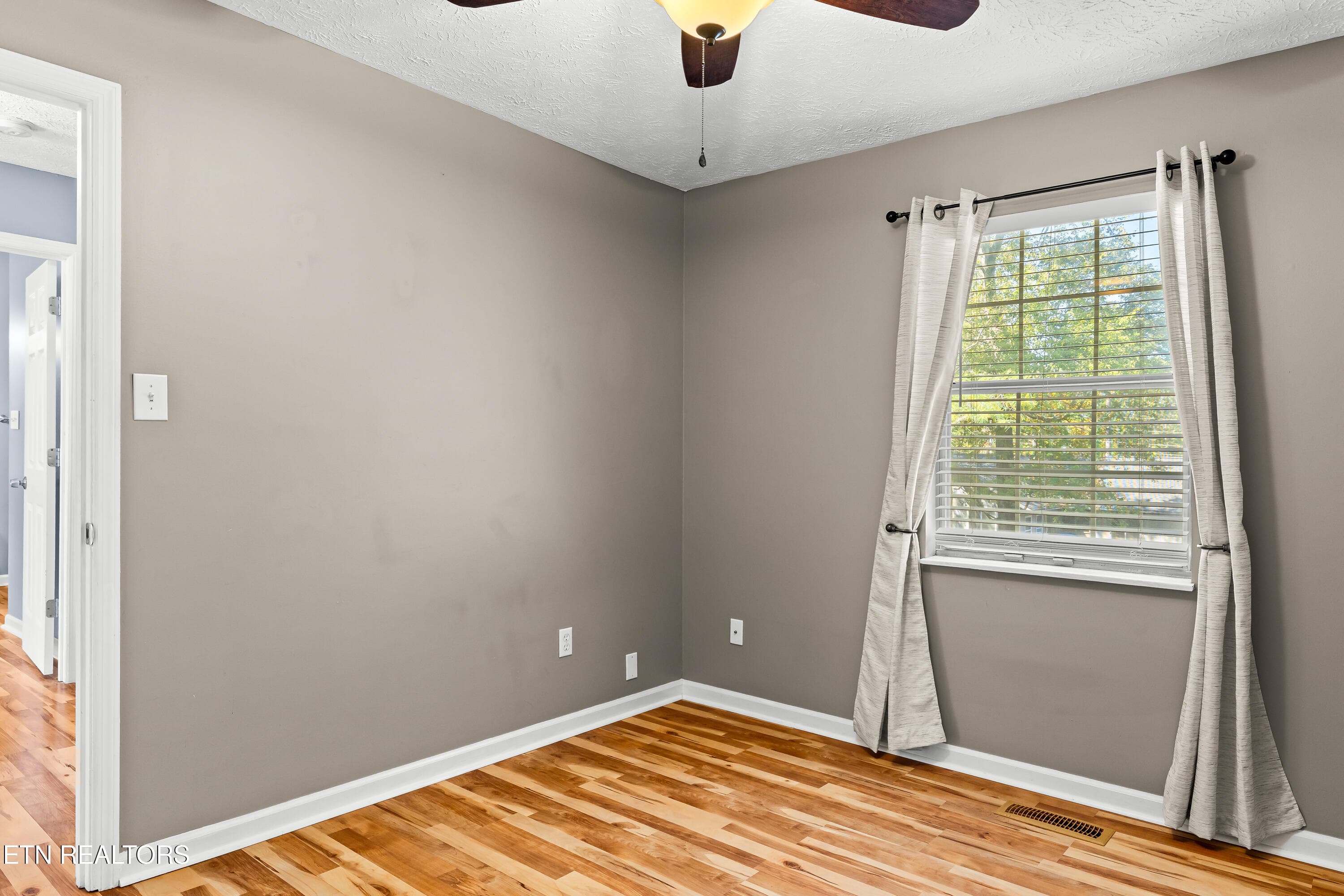 5931SlaterMillLn-133 - 5931 Slater Mill Lane, Knoxville, TN 37921, Knoxville