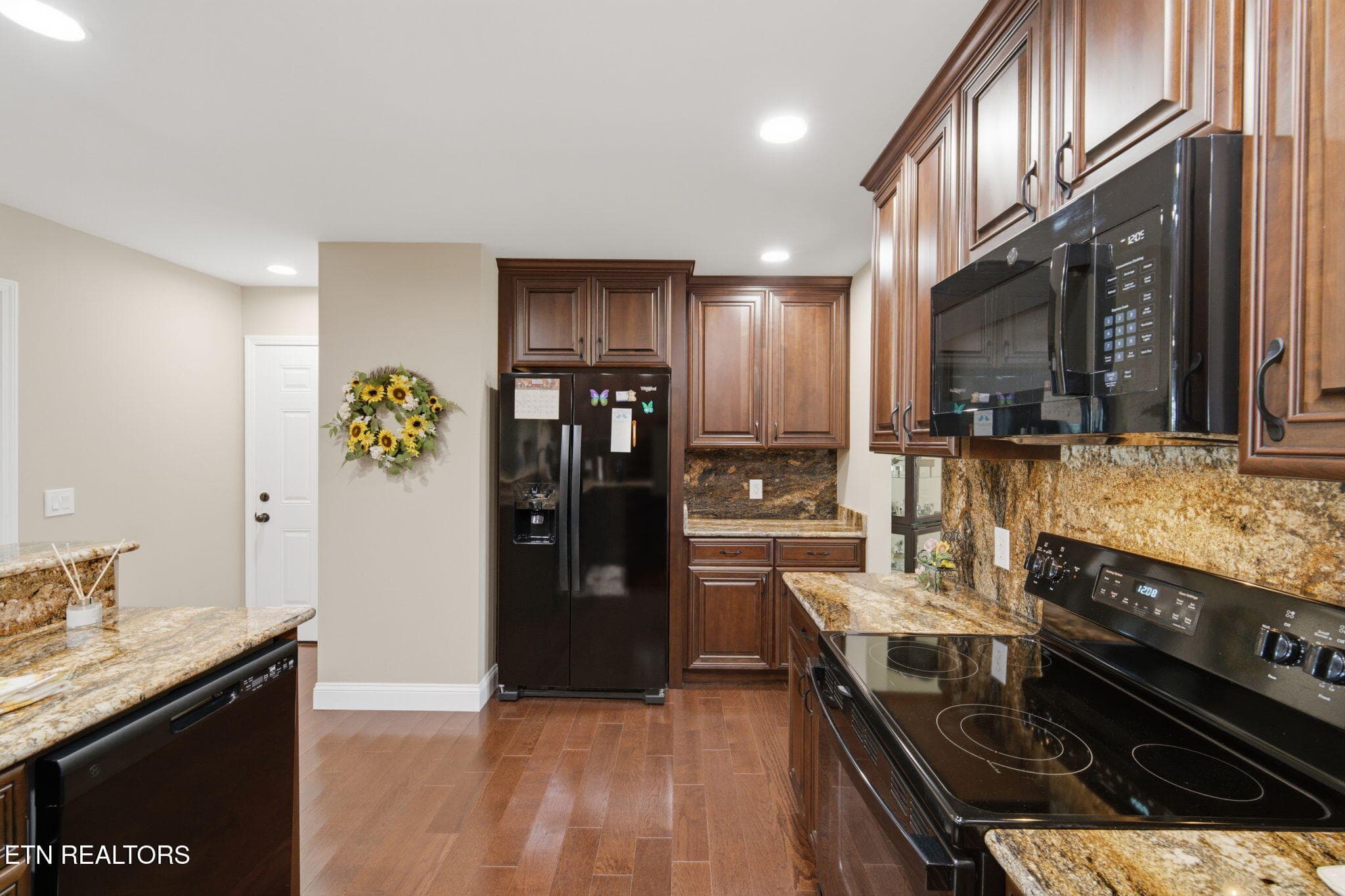 11-web-or-mls-3190-Shaconage-Trl-11 - 3190 Shaconage Tr, Sevierville, TN 37876, Sevierville