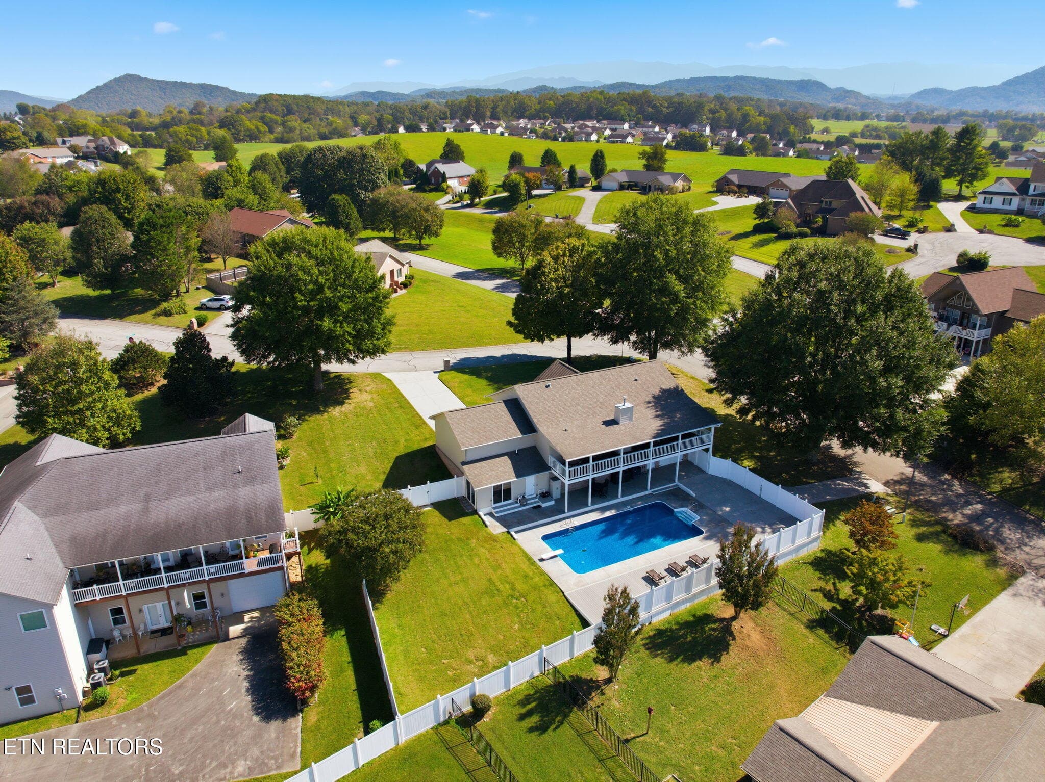 57-web-or-mls-3190-Shaconage-Trl-57 - 3190 Shaconage Tr, Sevierville, TN 37876, Sevierville