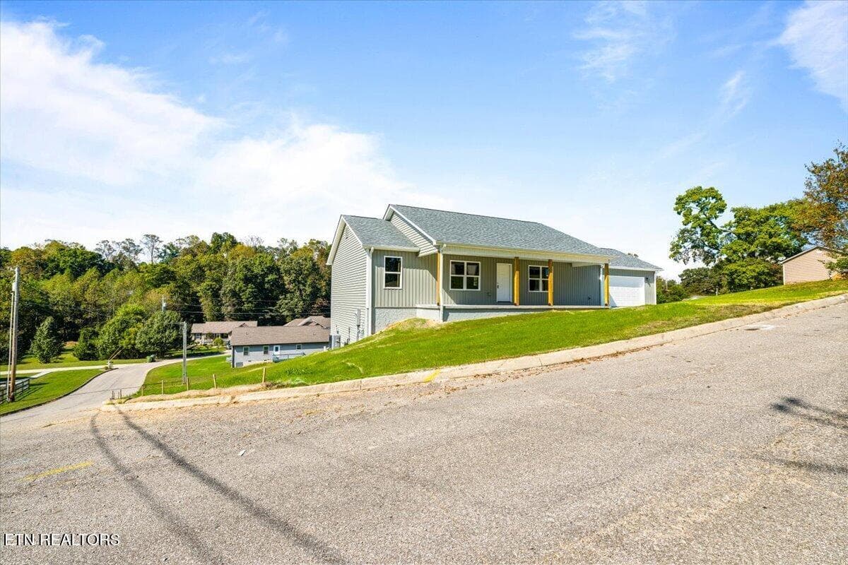 03-Storm Ln - 172 Storm Lane, Jacksboro, TN 37757