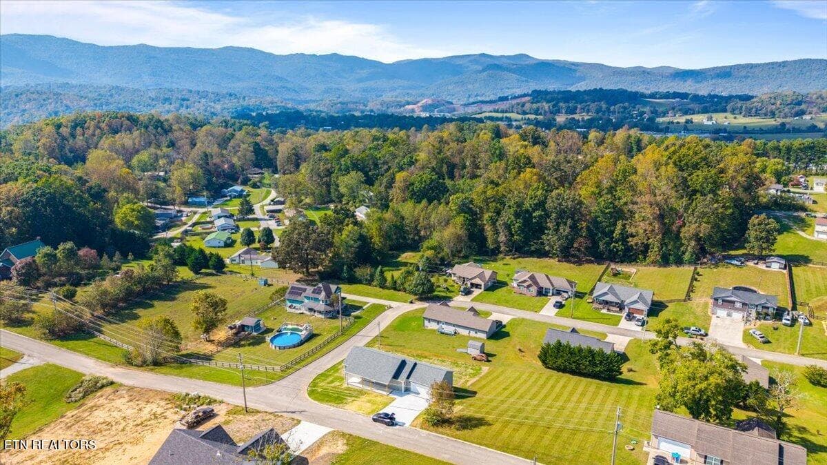 08-Storm Ln - 172 Storm Lane, Jacksboro, TN 37757
