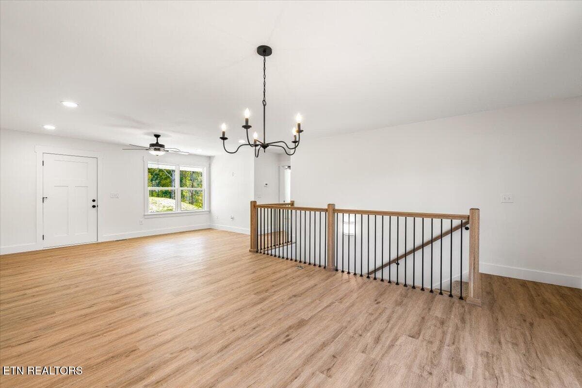 21-Storm Ln - 172 Storm Lane, Jacksboro, TN 37757