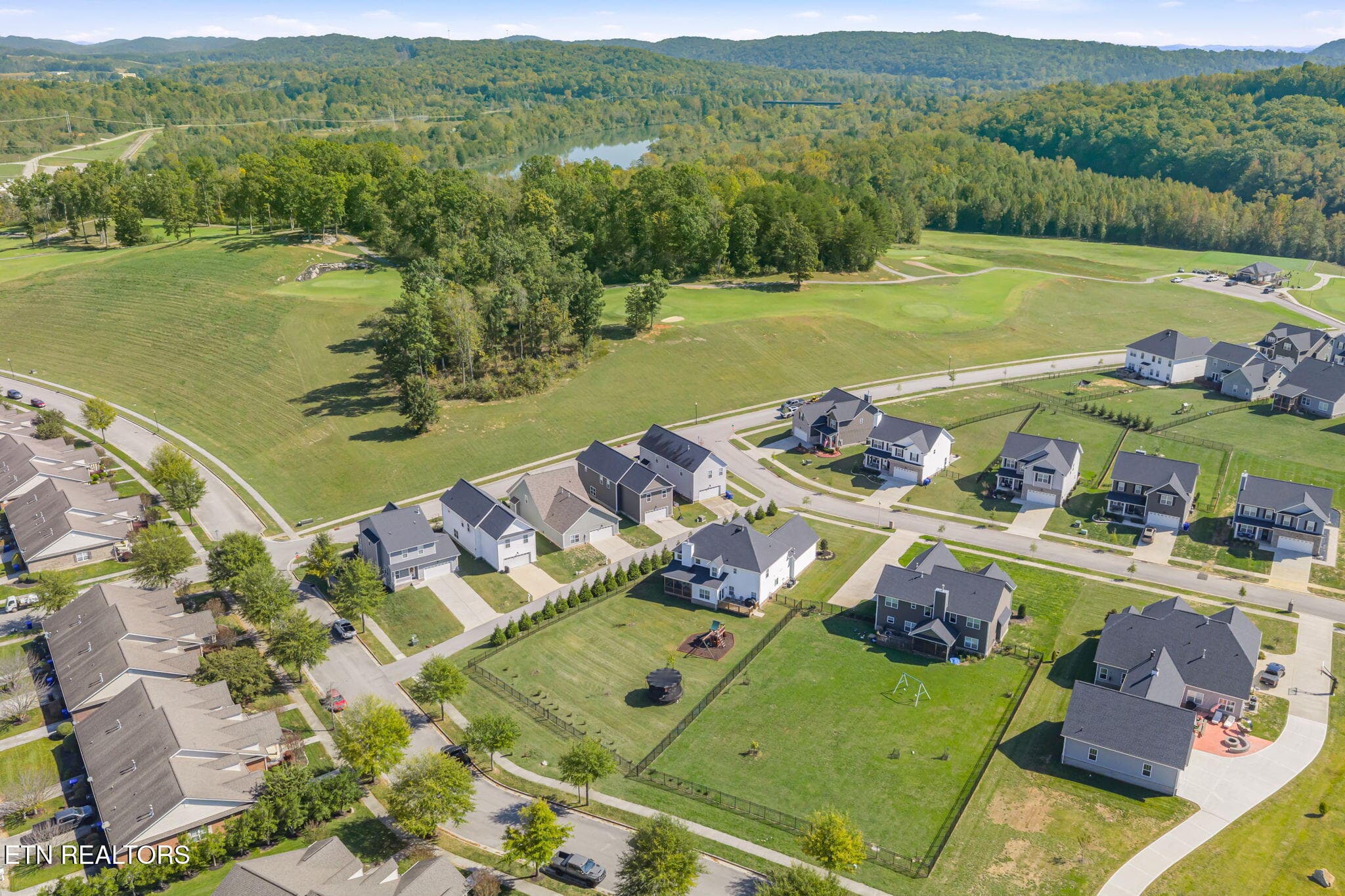 74-web-or-mls-102 Bunchberry Road-5 - 102 Bunchberry Rd, Oak Ridge, TN 37830, Oak Ridge