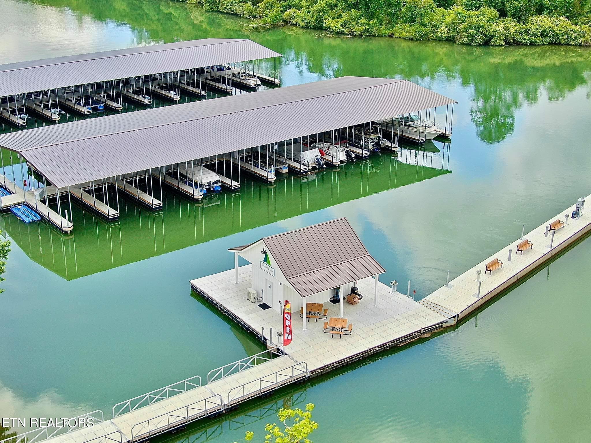 Full Service Marina - 102 Bunchberry Rd, Oak Ridge, TN 37830, Oak Ridge