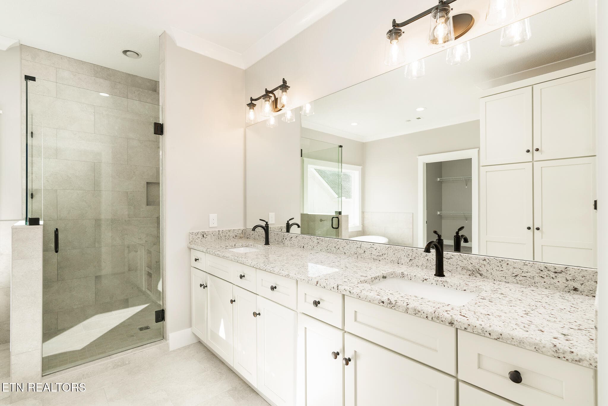bathroom - 1810 Jordans Creek Way, Sevierville, TN 37876, Sevierville