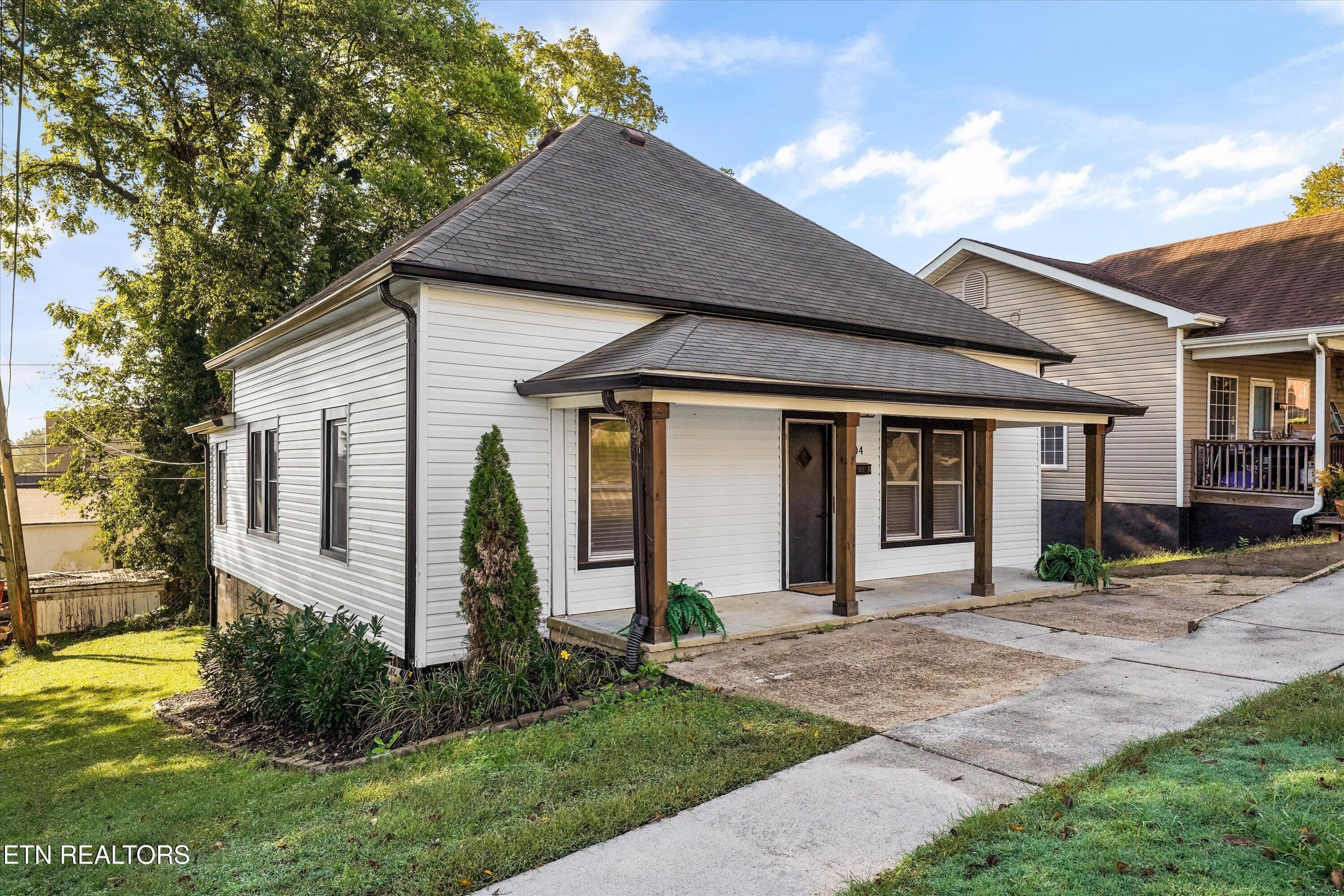 03-204 E 1st Ave 03 - 204 E 1st Ave, Lenoir City, TN 37771, Lenoir City