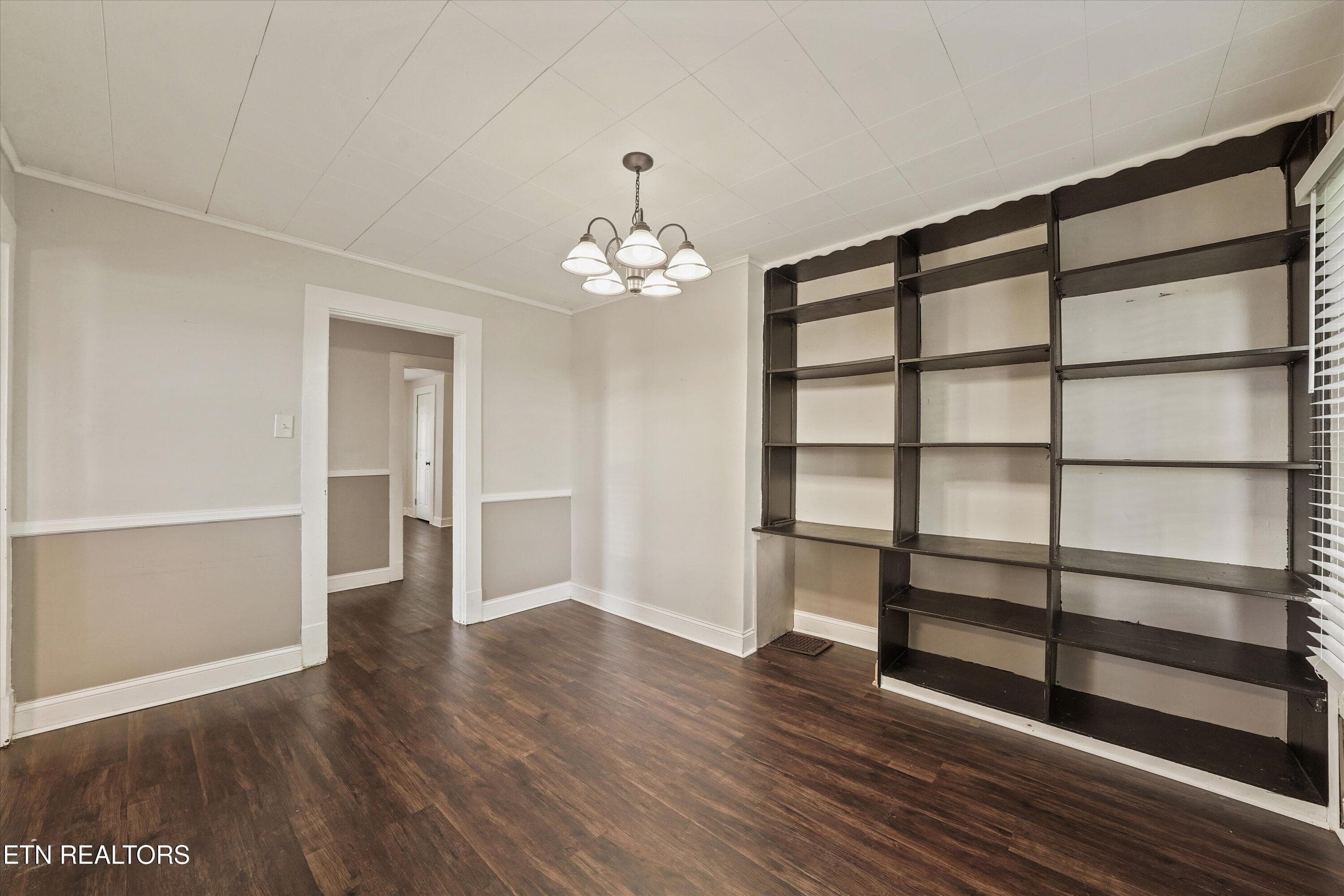 18-204 E 1st Ave 25 - 204 E 1st Ave, Lenoir City, TN 37771, Lenoir City