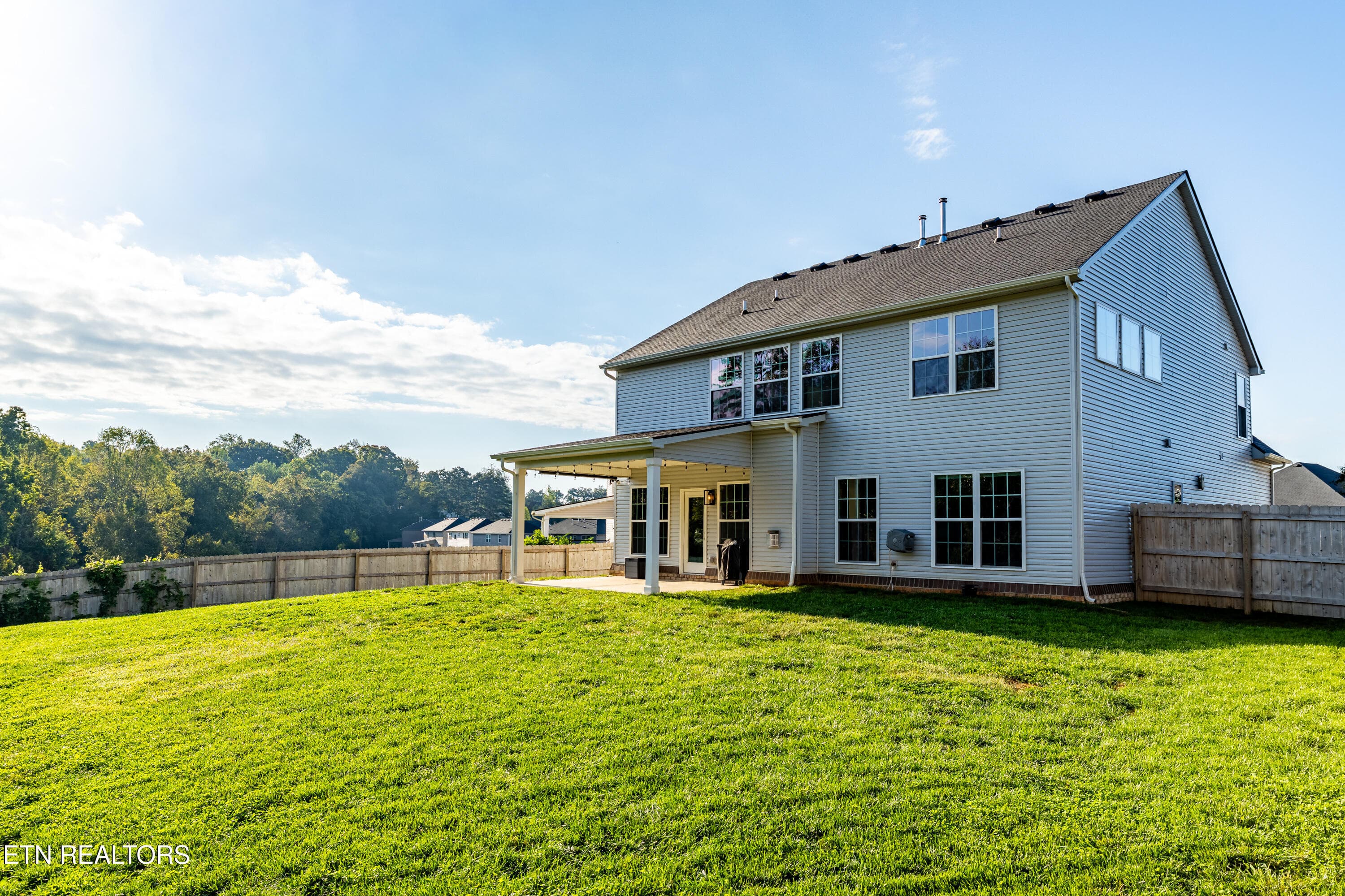 Spacious Backyard w/ covered patio - 8861 Yellow Aster Rd, Knoxville, TN 37931, Knoxville