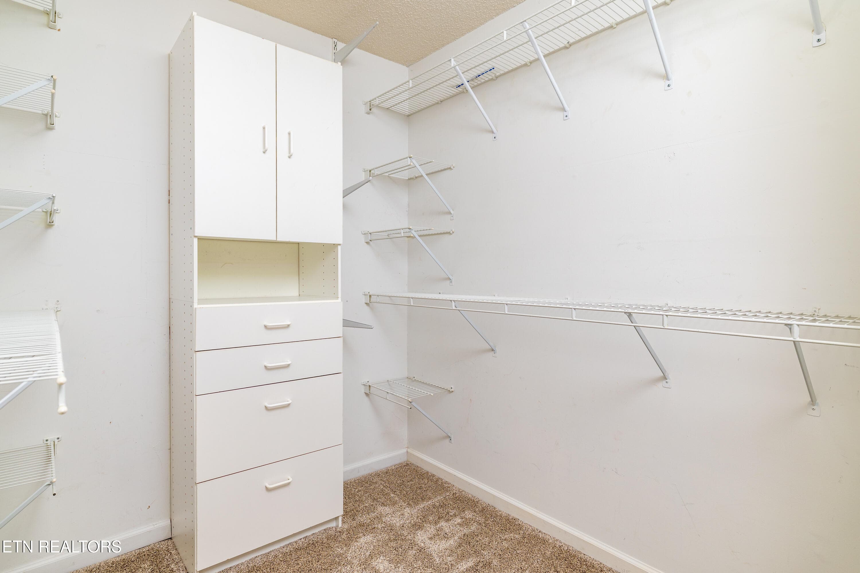 Walk in Closet - 4147 Franklin Hill Blvd, Maryville, TN 37804, Maryville