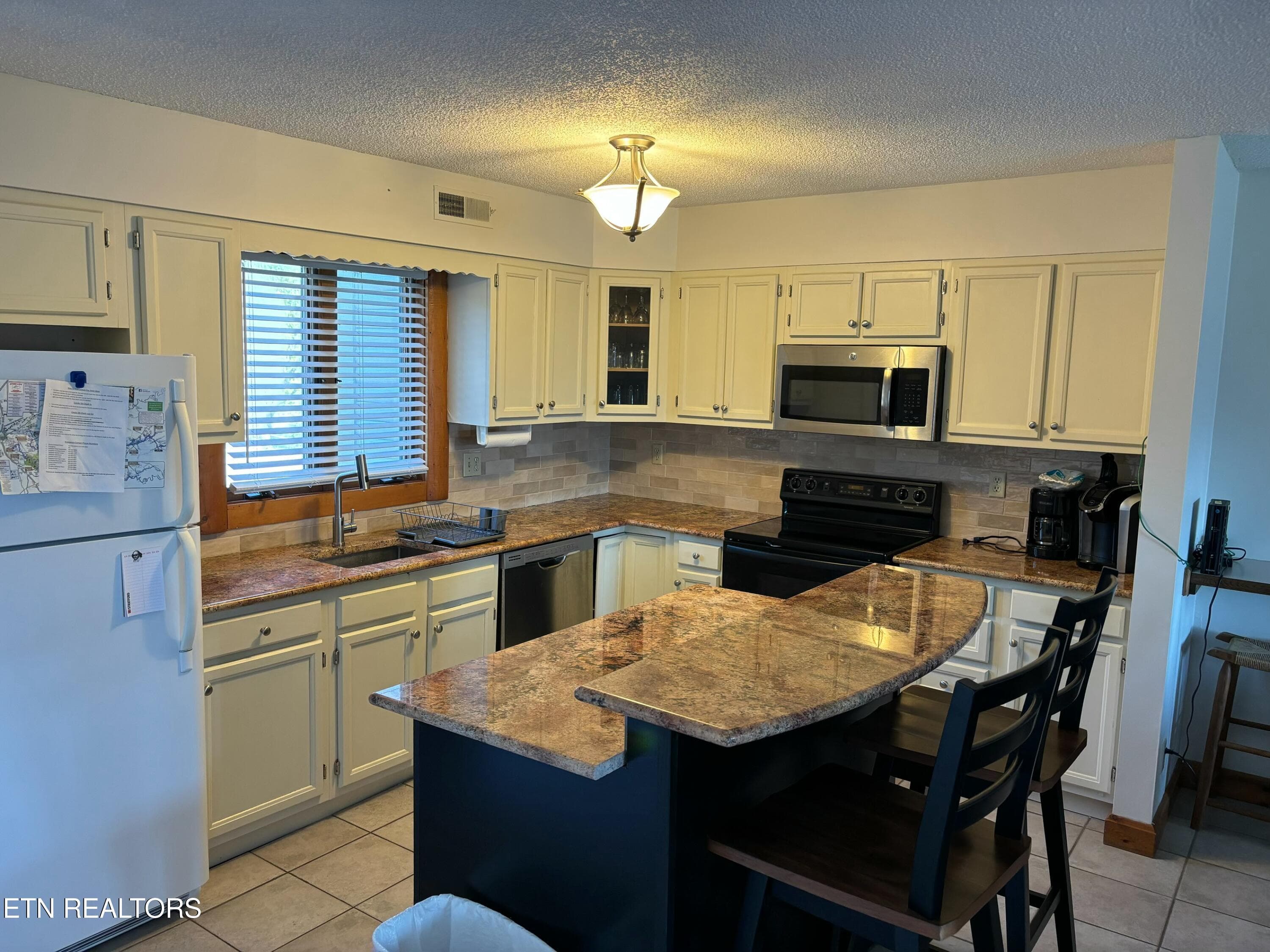 Kitchen - 148 Deer Trot Unit 5, LaFollette, TN 37766, LaFollette