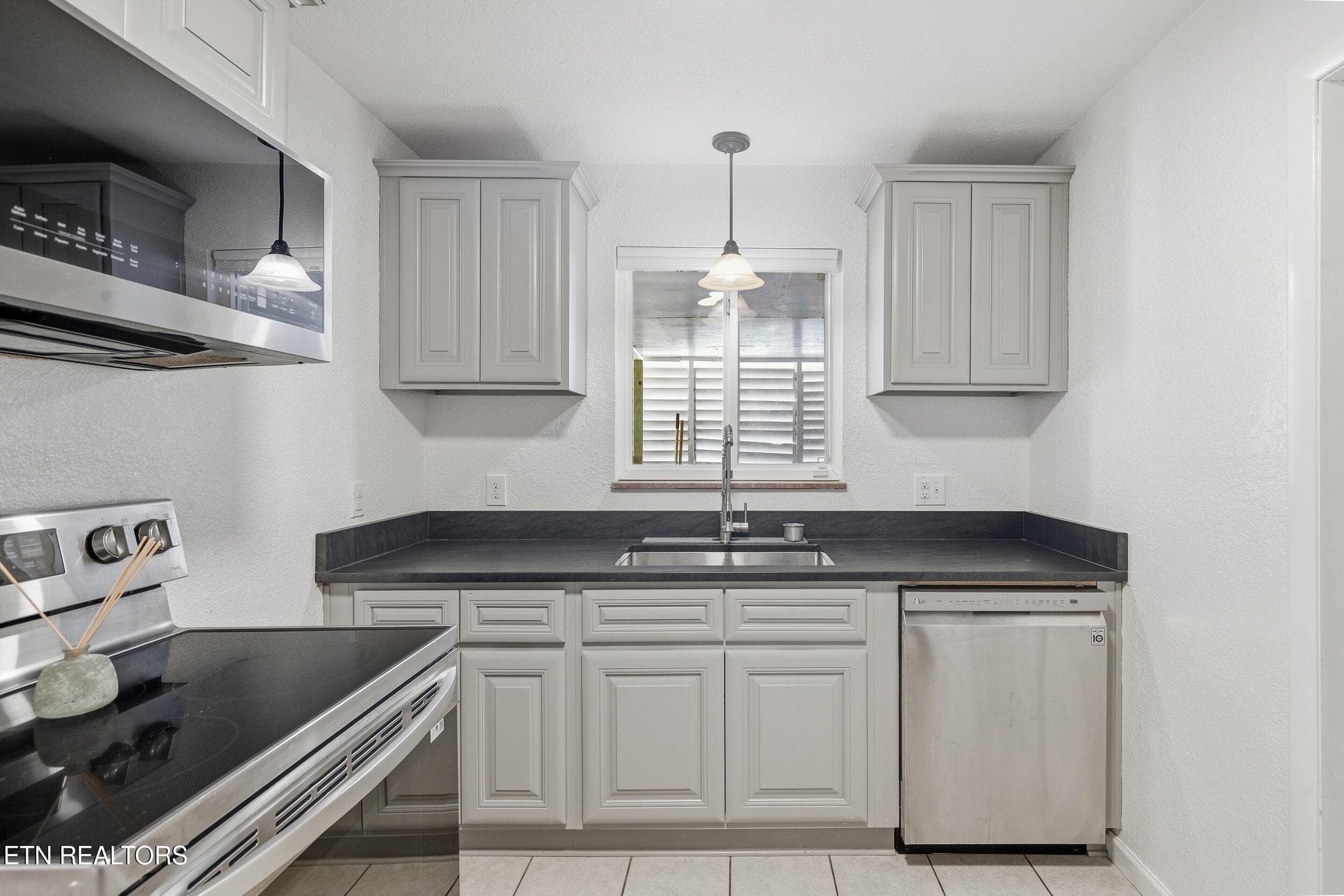024 - 3608 Decatur Drive, Knoxville, TN 37920, Knoxville