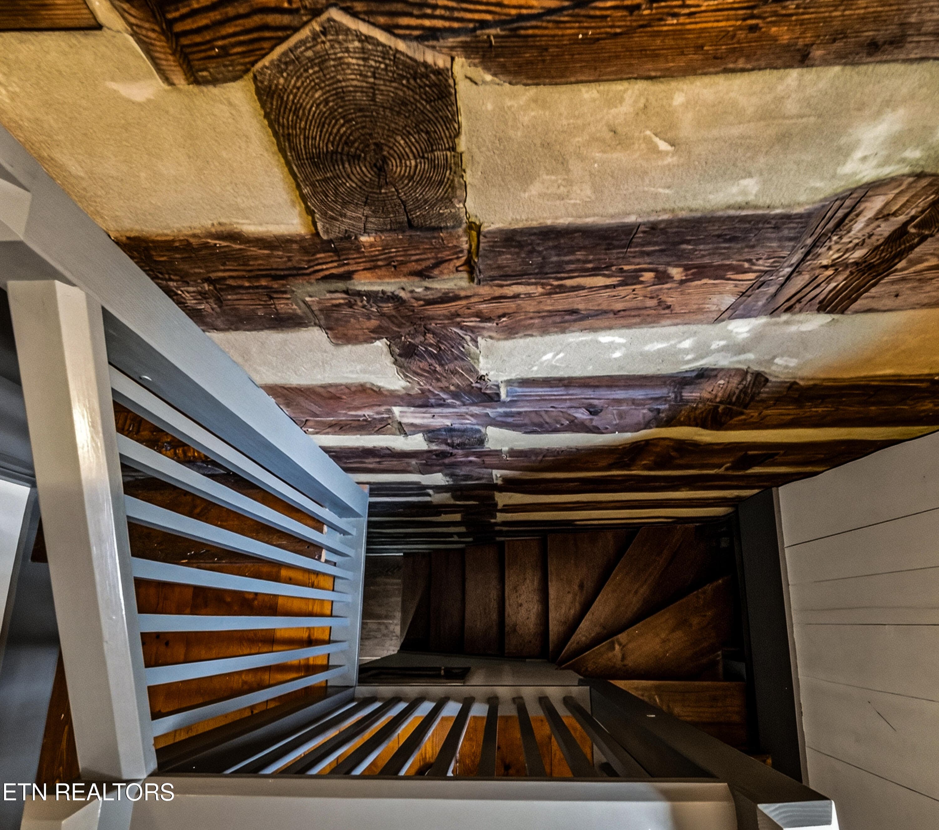 Back Staircase - 3790 Hollybrook Rd, Rockford, TN 37853