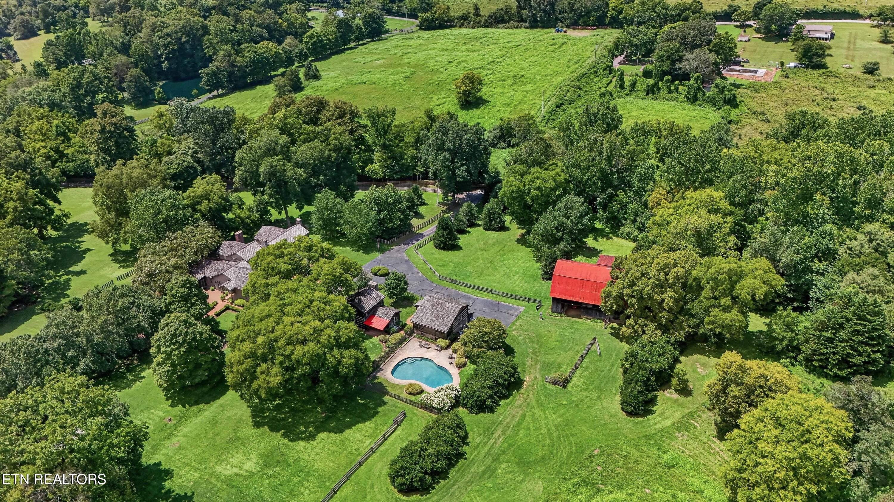 Hollybrook Farm - 3790 Hollybrook Rd, Rockford, TN 37853