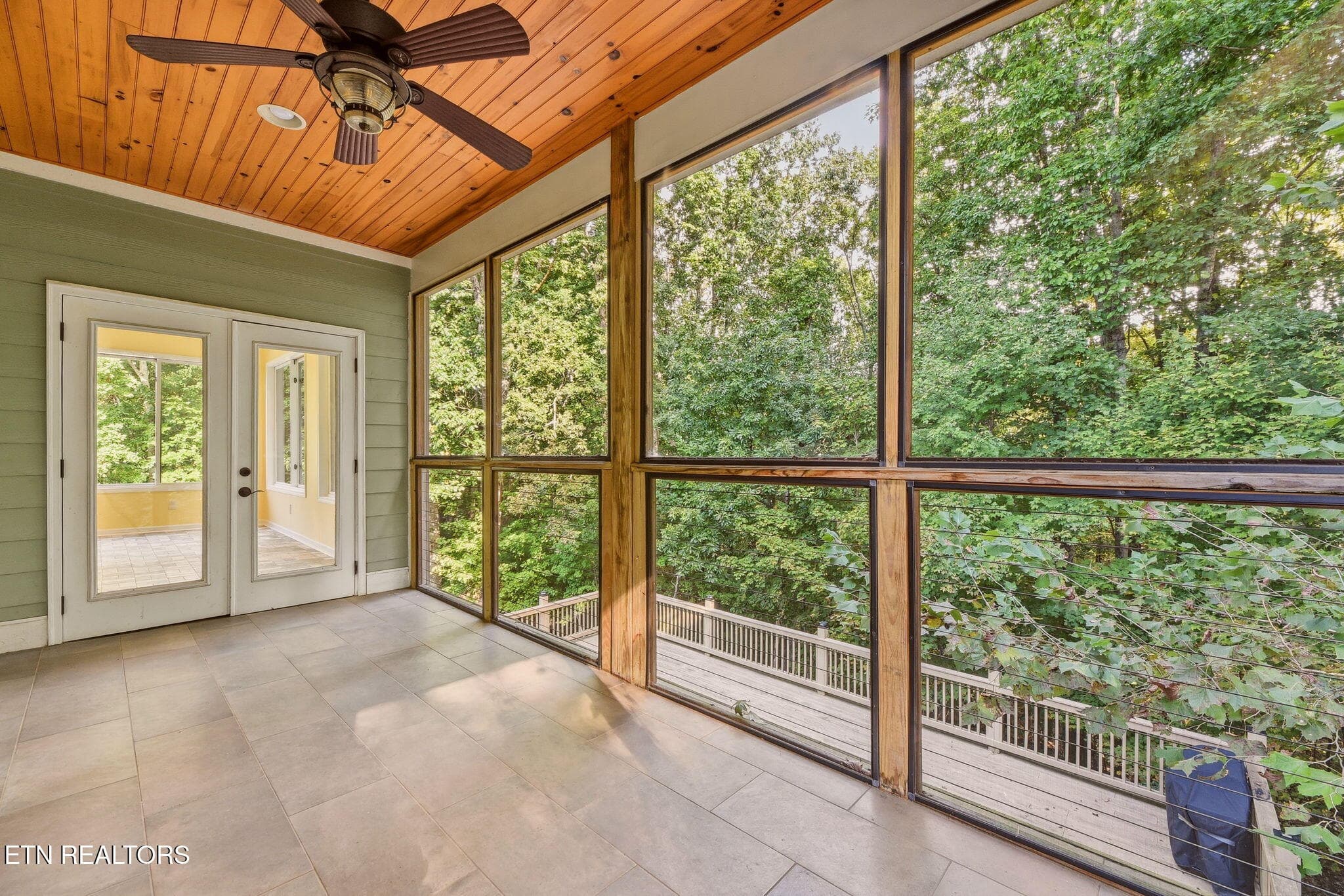 Screened porch2 - 7765 Beals Chapel Rd, Lenoir City, TN 37772