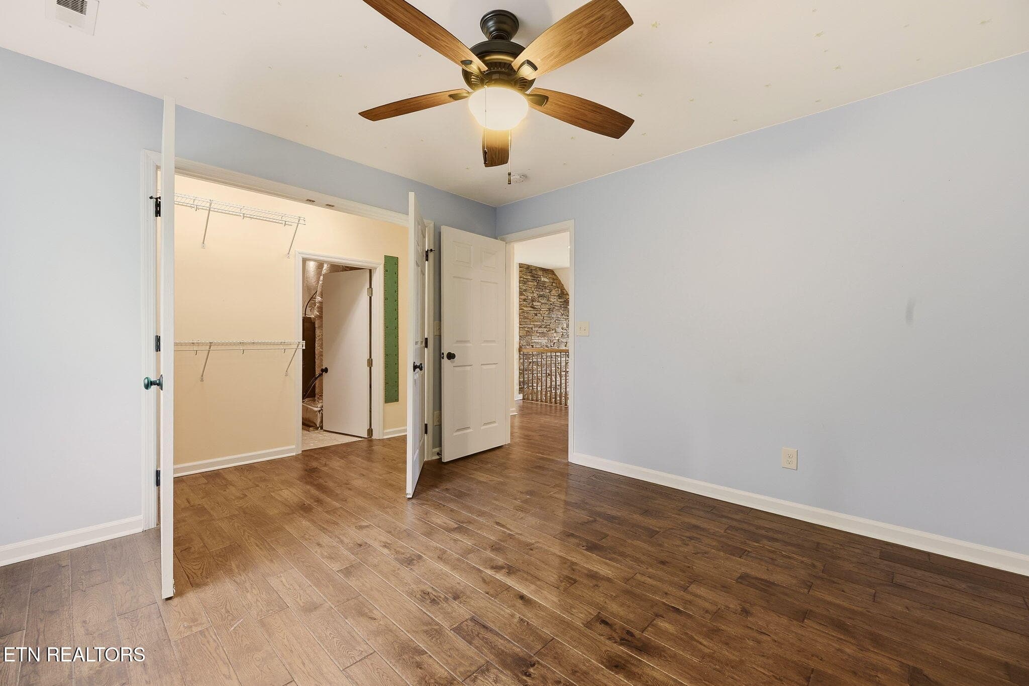 Second upstairs bed - 7765 Beals Chapel Rd, Lenoir City, TN 37772