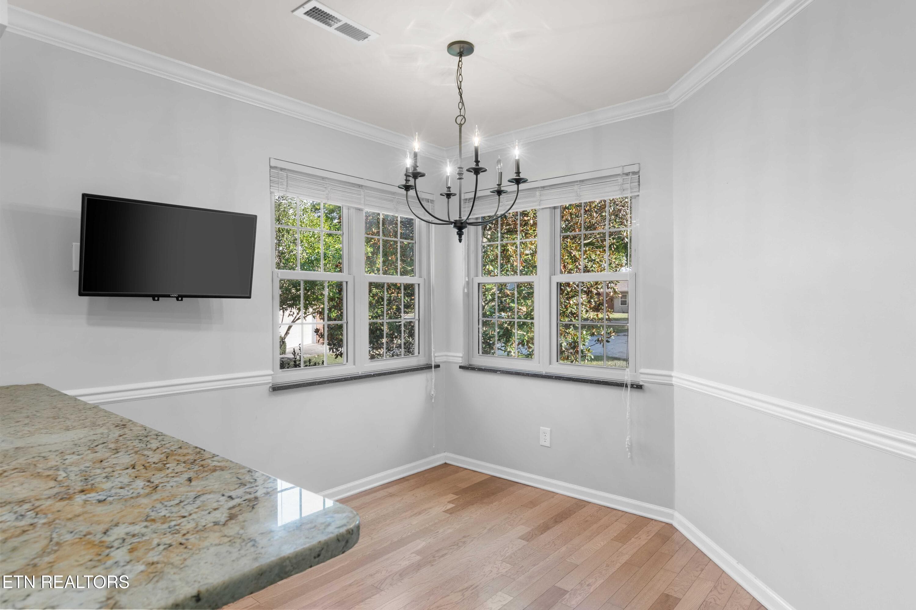 Breakfast Nook - 7359 Shalimar Point Way, Knoxville, TN 37918, Knoxville