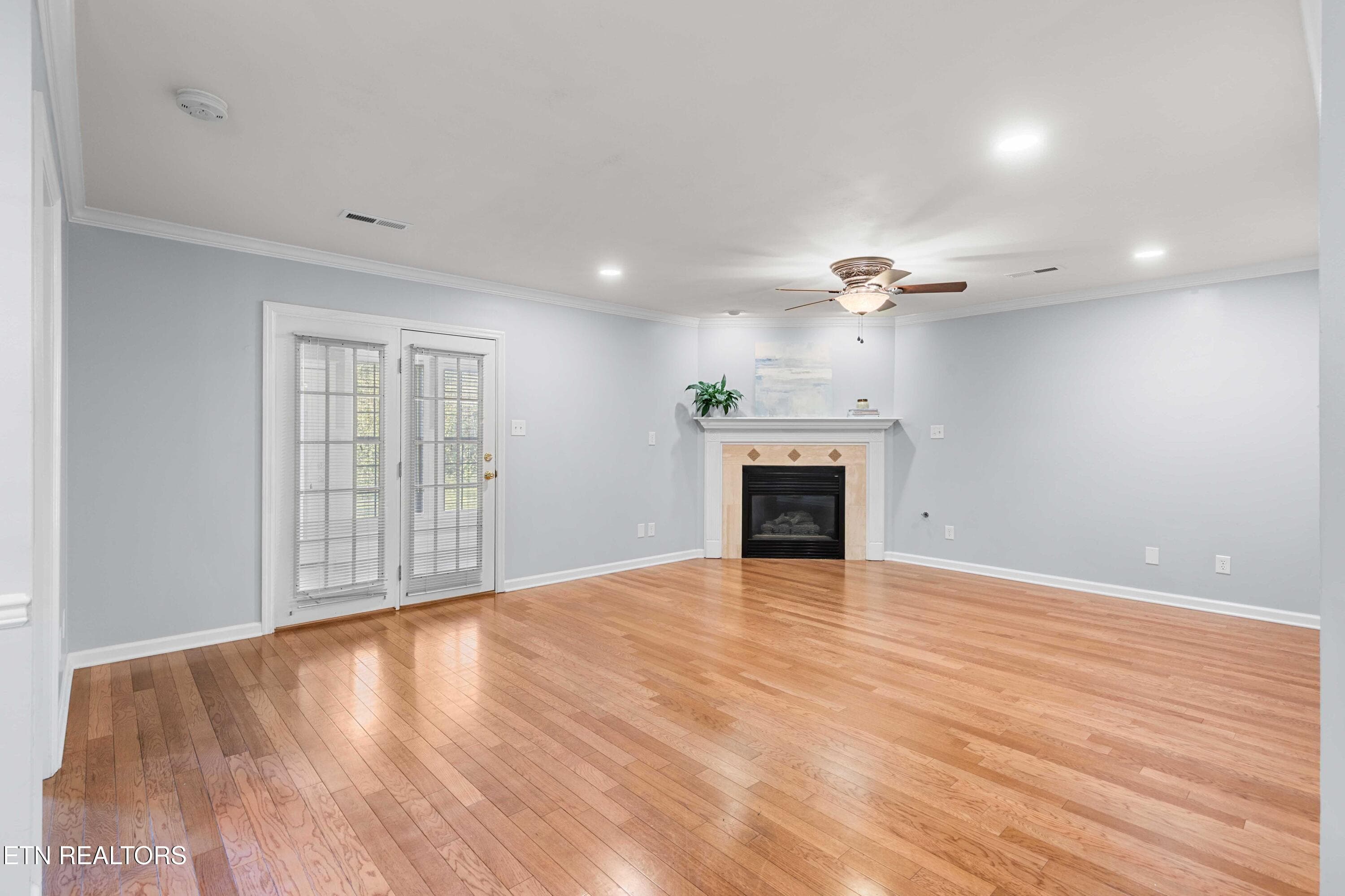 Spacious Living Area - 7359 Shalimar Point Way, Knoxville, TN 37918, Knoxville