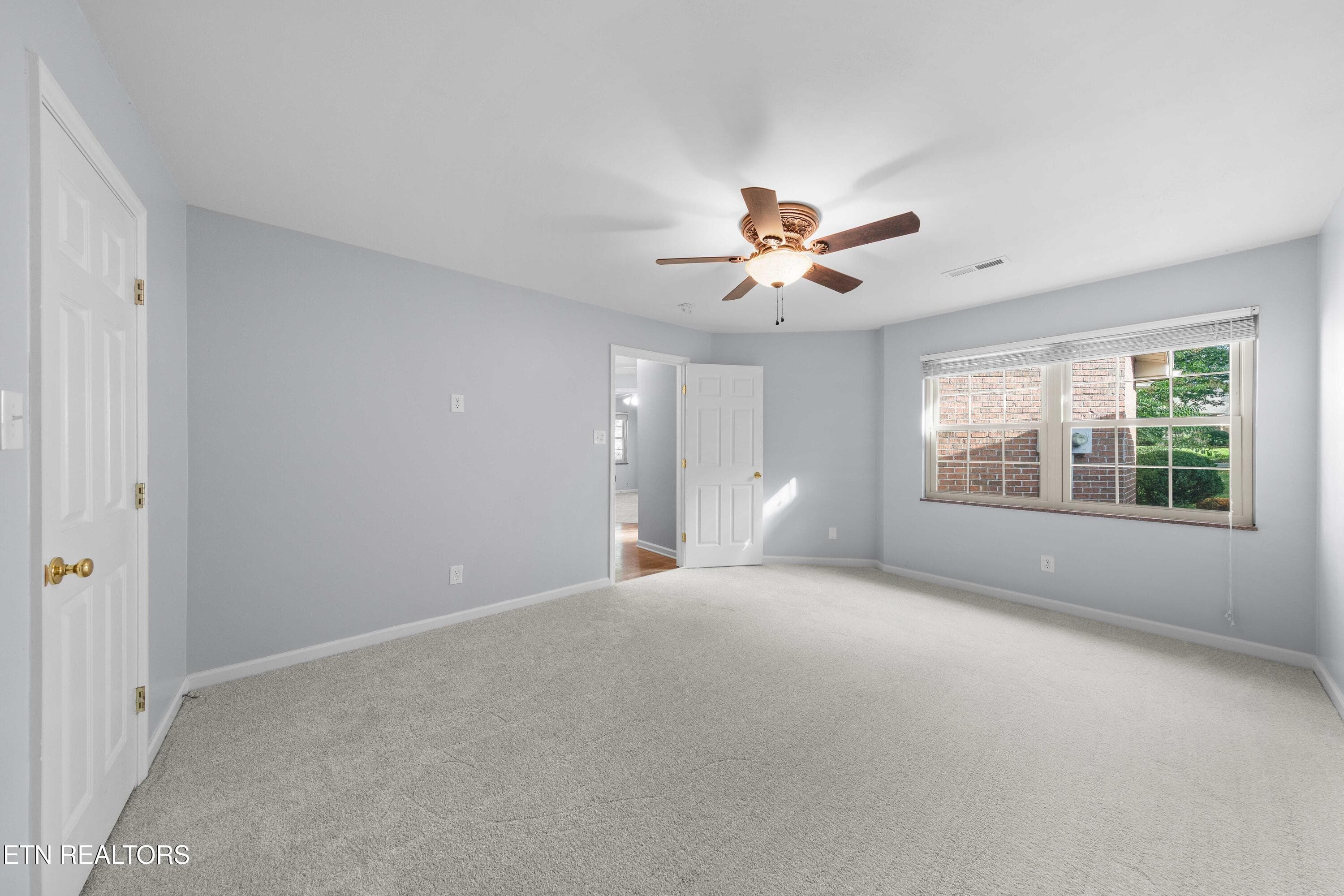 Spacious Guest Bedroom - 7359 Shalimar Point Way, Knoxville, TN 37918, Knoxville