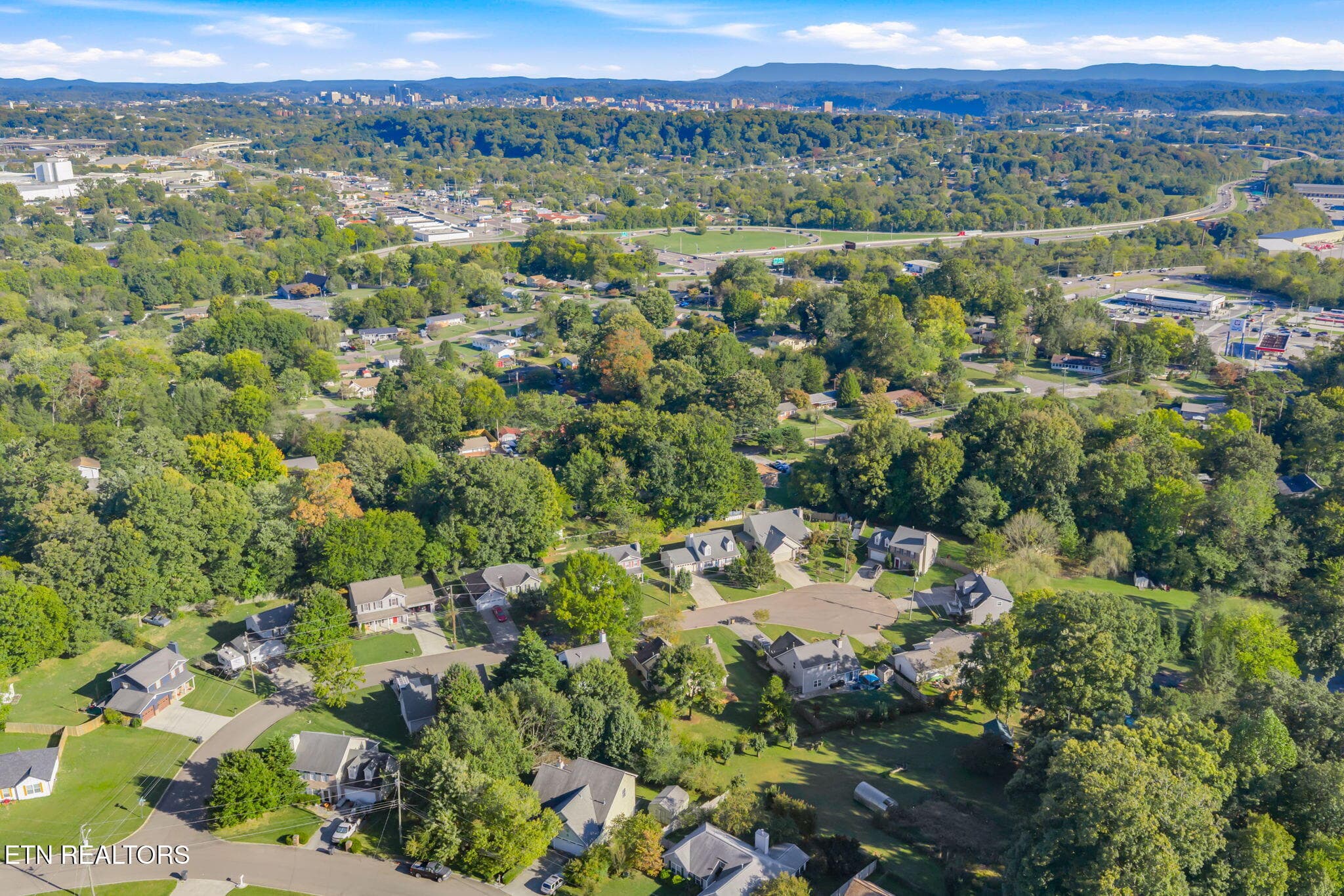 48-web-or-mls-3117 Indigo Lane-8 - 3117 Indigo Lane, Knoxville, TN 37921, Knoxville