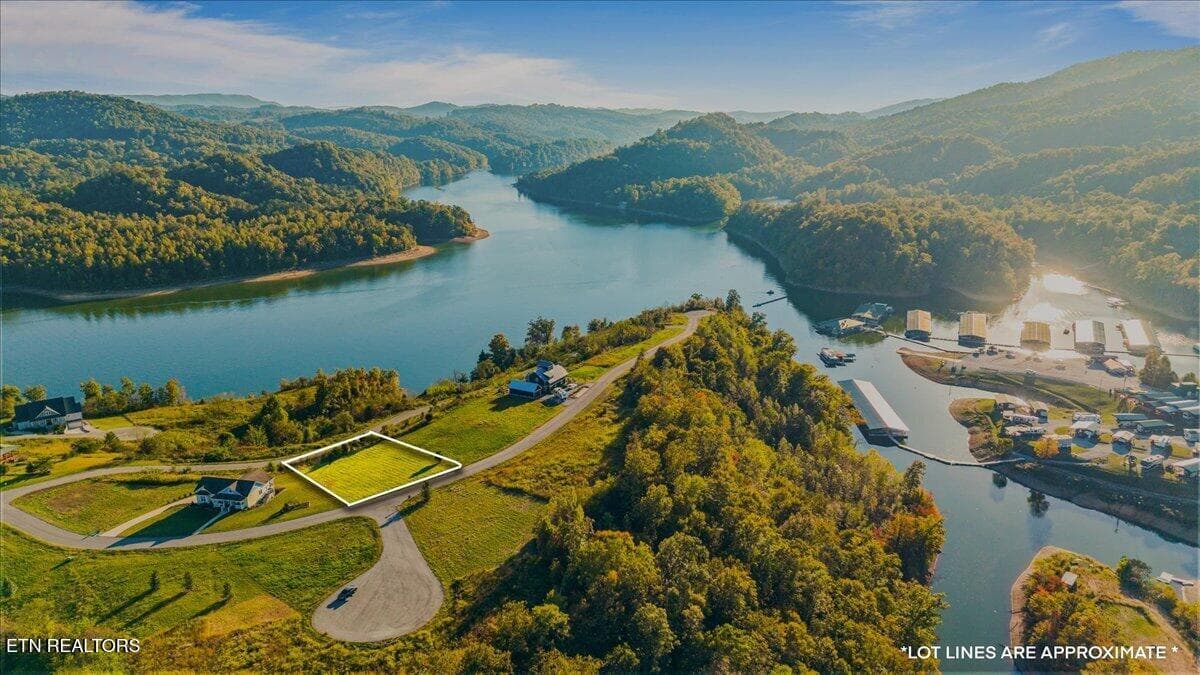 02-Windward Blvd - LOT 25 Windward Blvd, Tazewell, TN 37879, Tazewell