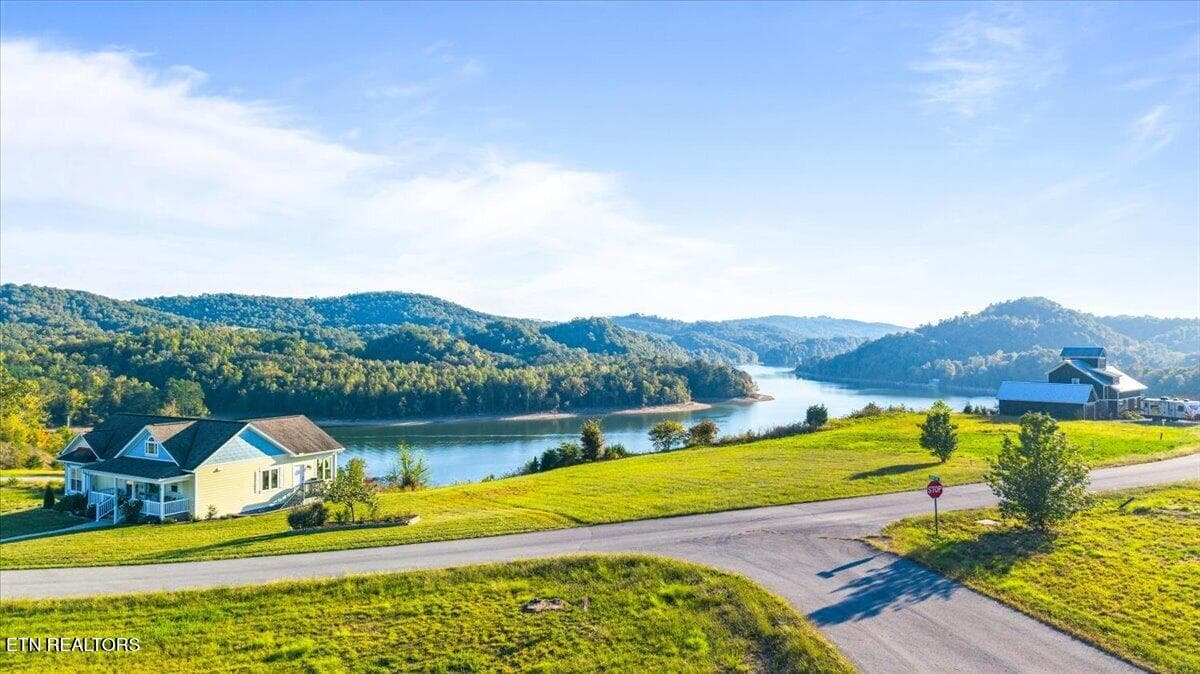 06-Windward Blvd - LOT 25 Windward Blvd, Tazewell, TN 37879, Tazewell
