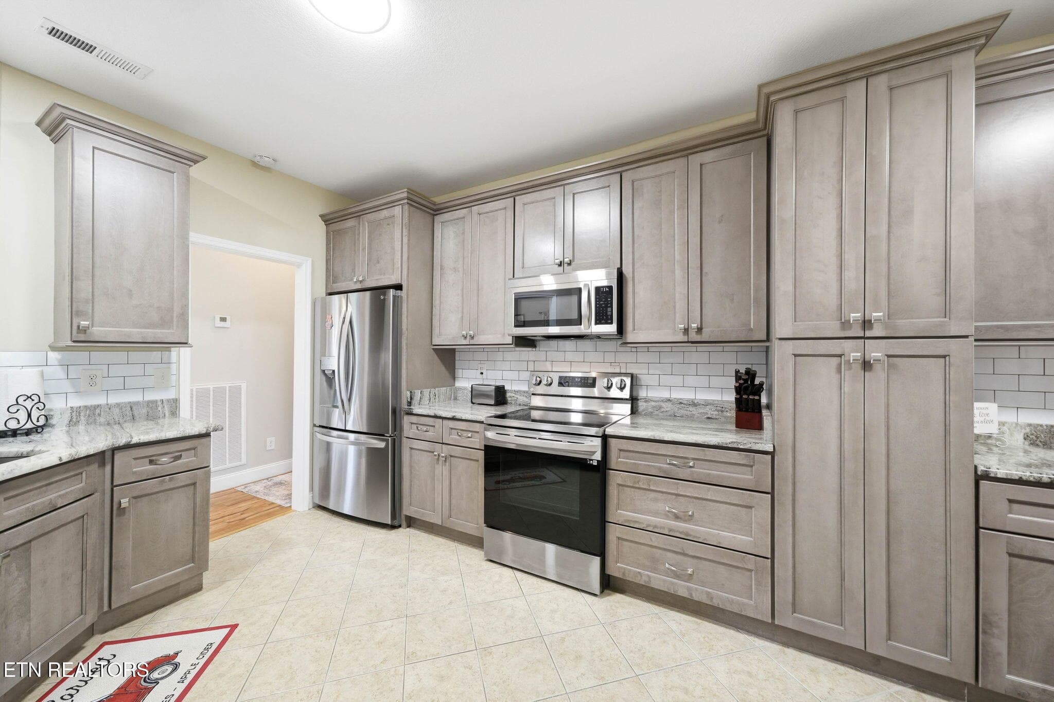 Kitchen - 131 Raspberry Drive, New Market, TN 37820, New Market
