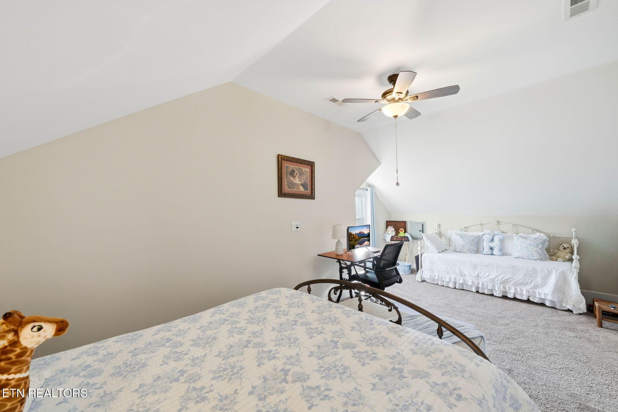 Flex Space - 131 Raspberry Drive, New Market, TN 37820, New Market