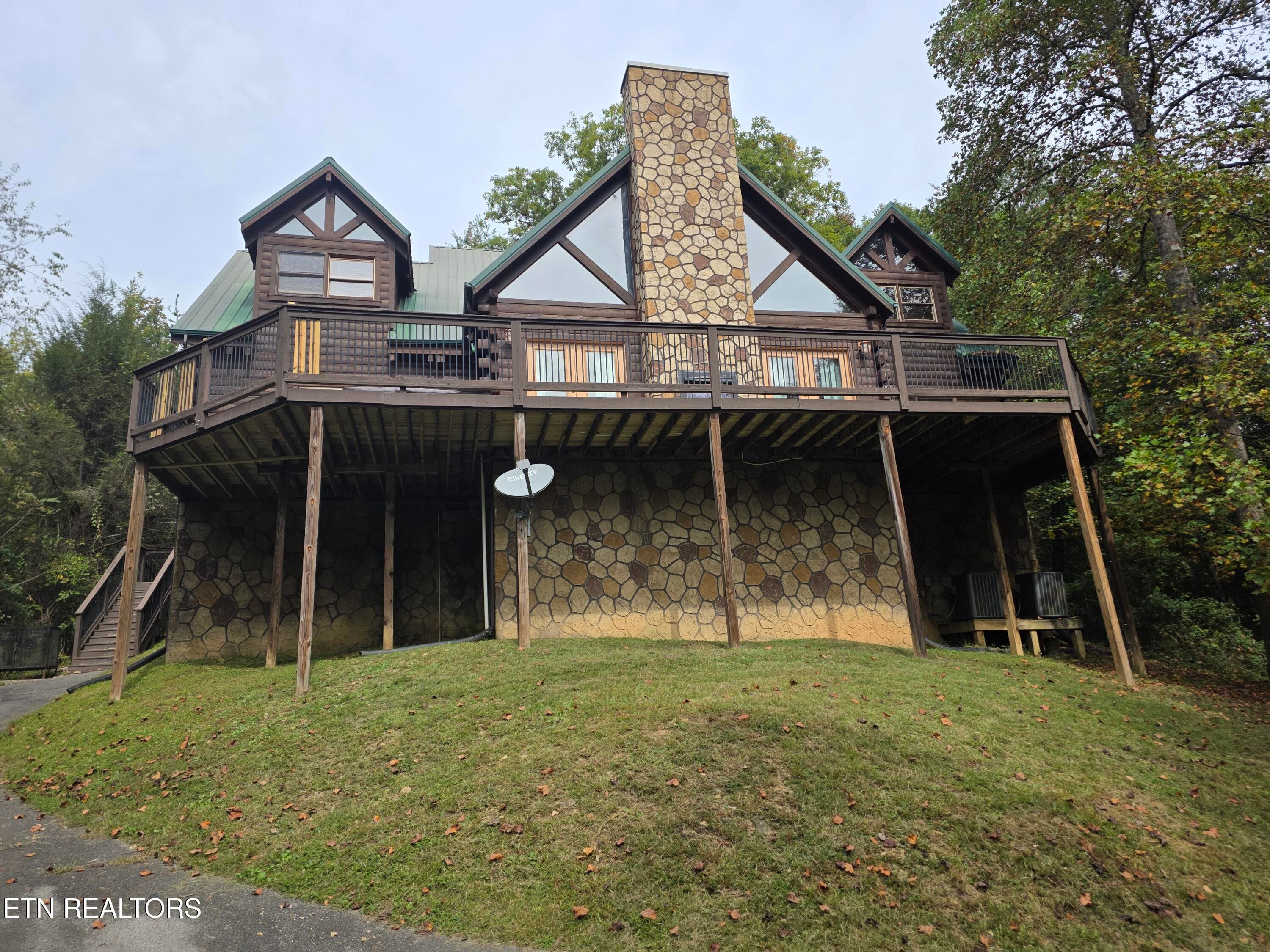 2336 Breezy Rd, Sevierville, TN 37876