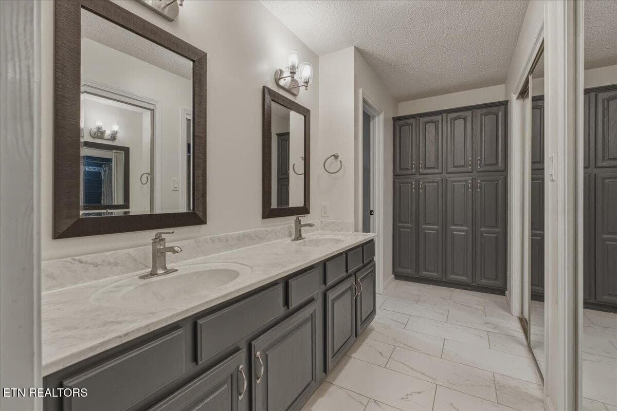 20-Primary Bath - 310 Paoli Trace, Loudon, TN 37774, Loudon