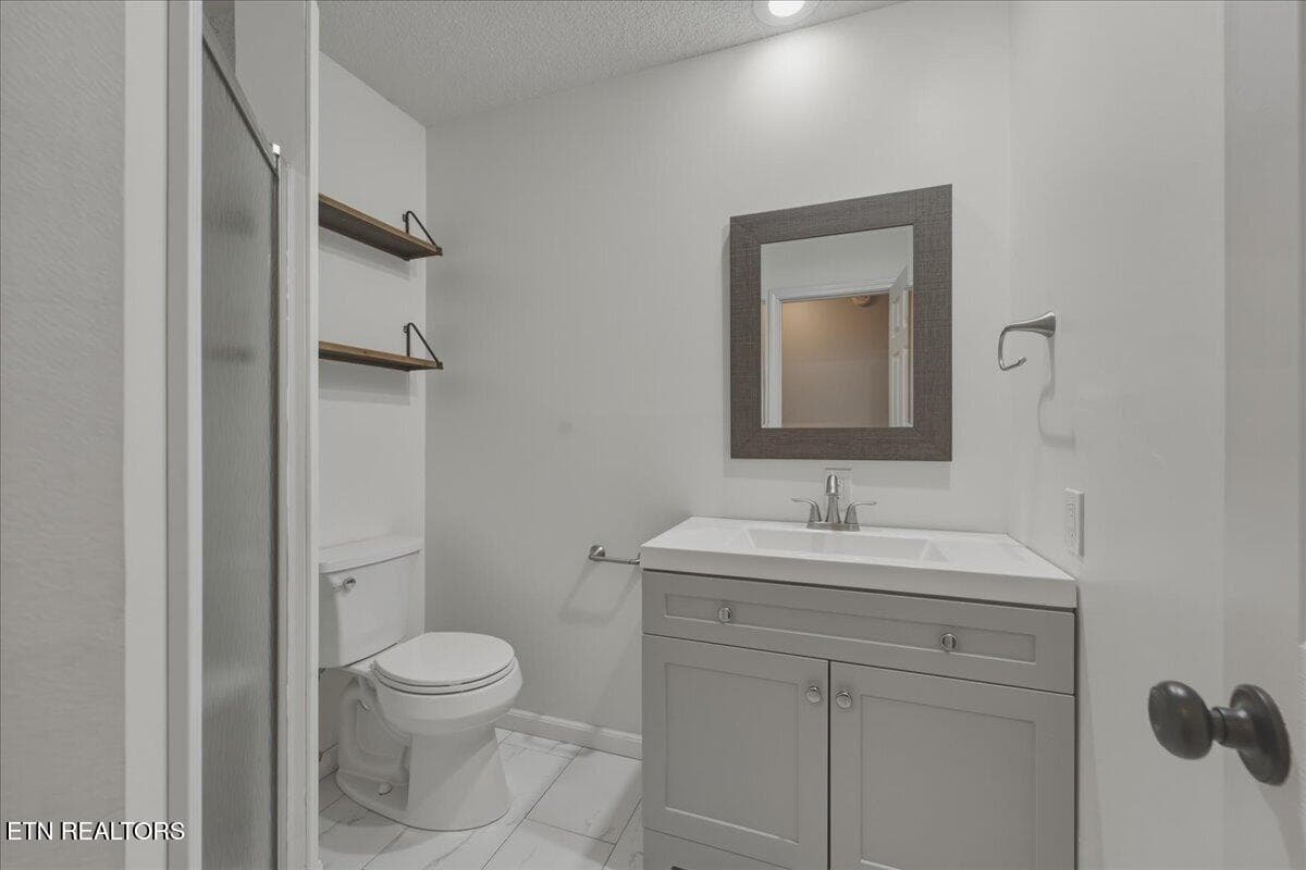24-Full Bath - 310 Paoli Trace, Loudon, TN 37774, Loudon
