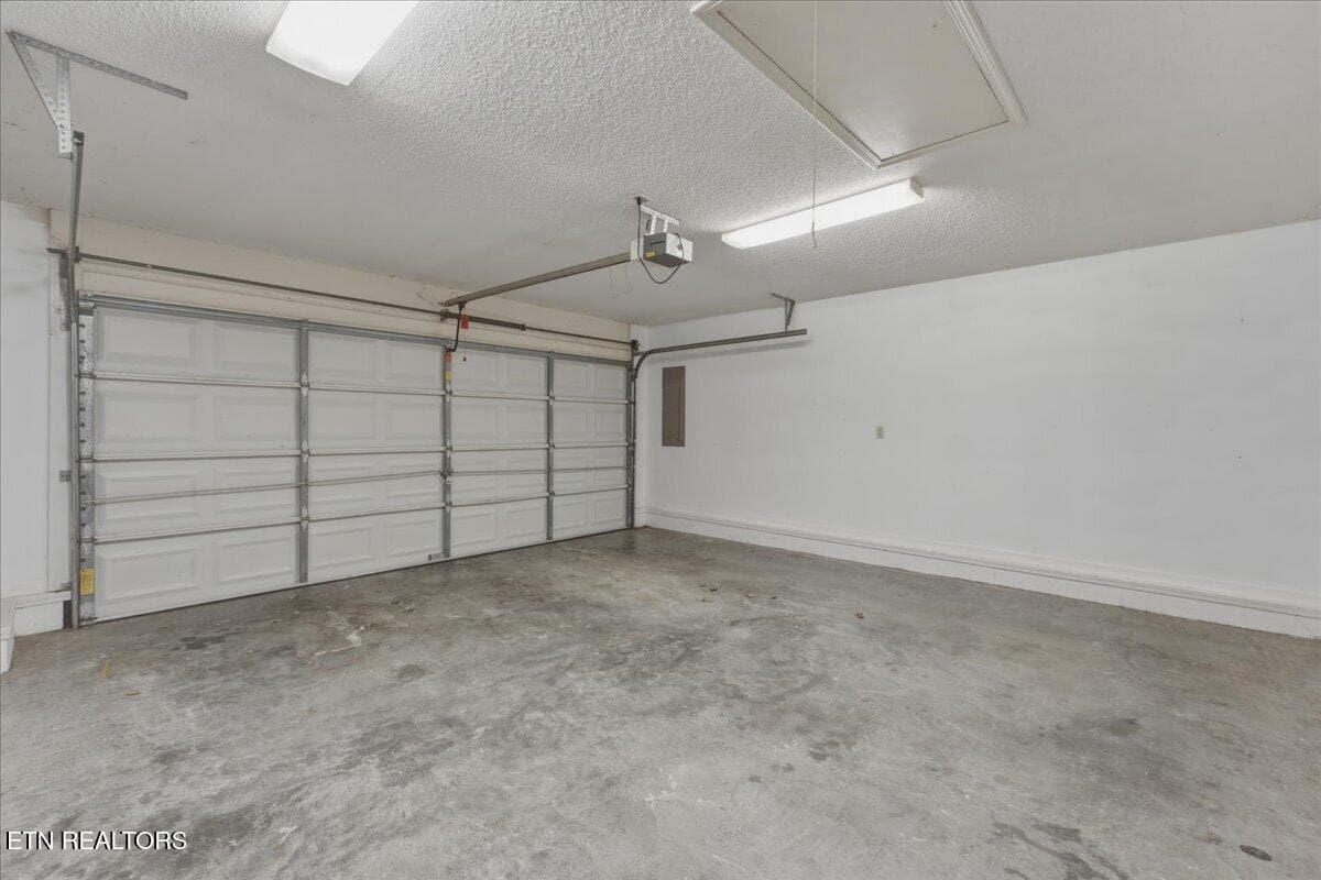 28-Garage - 310 Paoli Trace, Loudon, TN 37774, Loudon