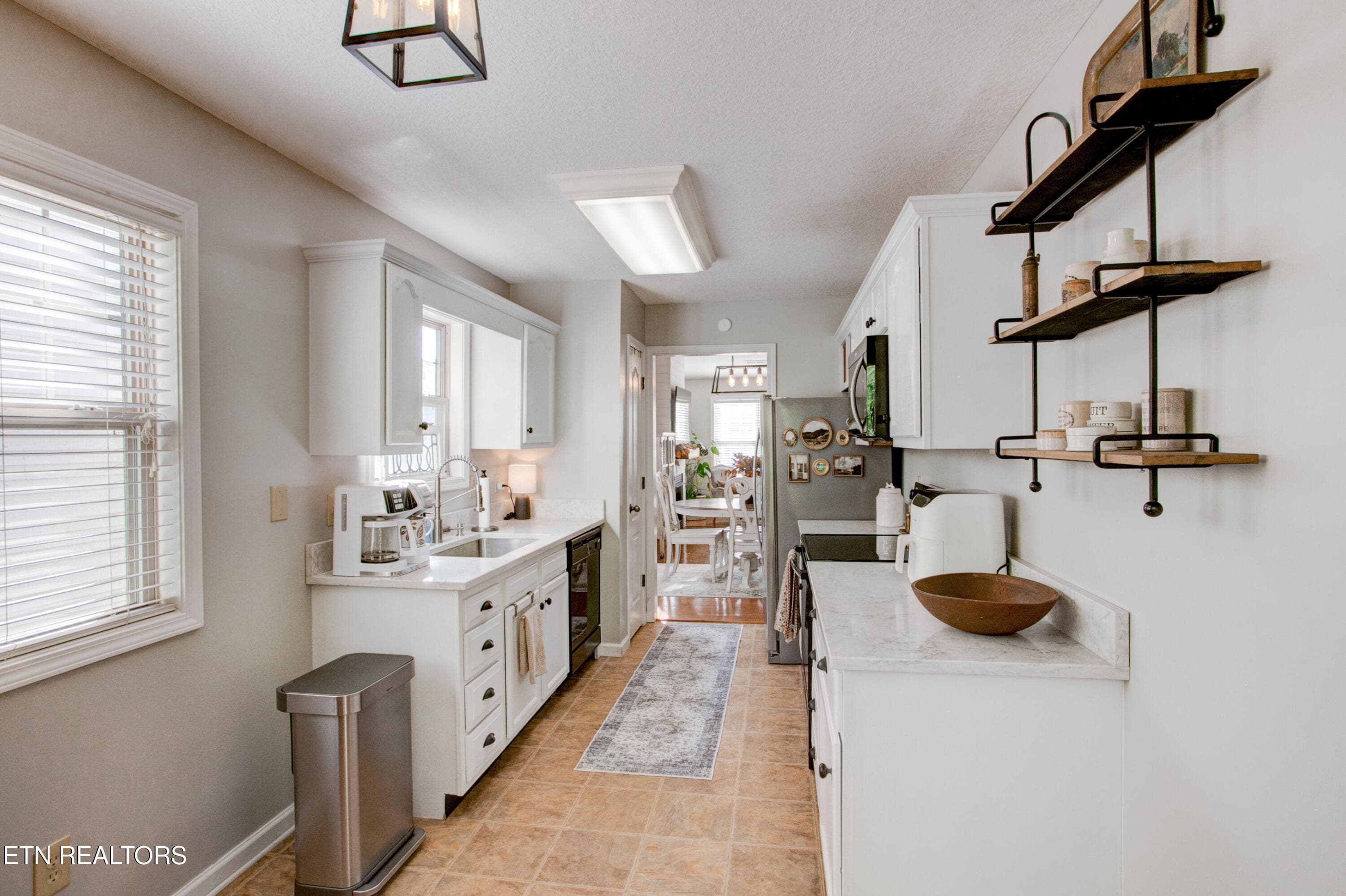 011 - 9931 Thunderbolt Way Kitchen - 9931 Thunderbolt Way, Knoxville, TN 37923, Knoxville