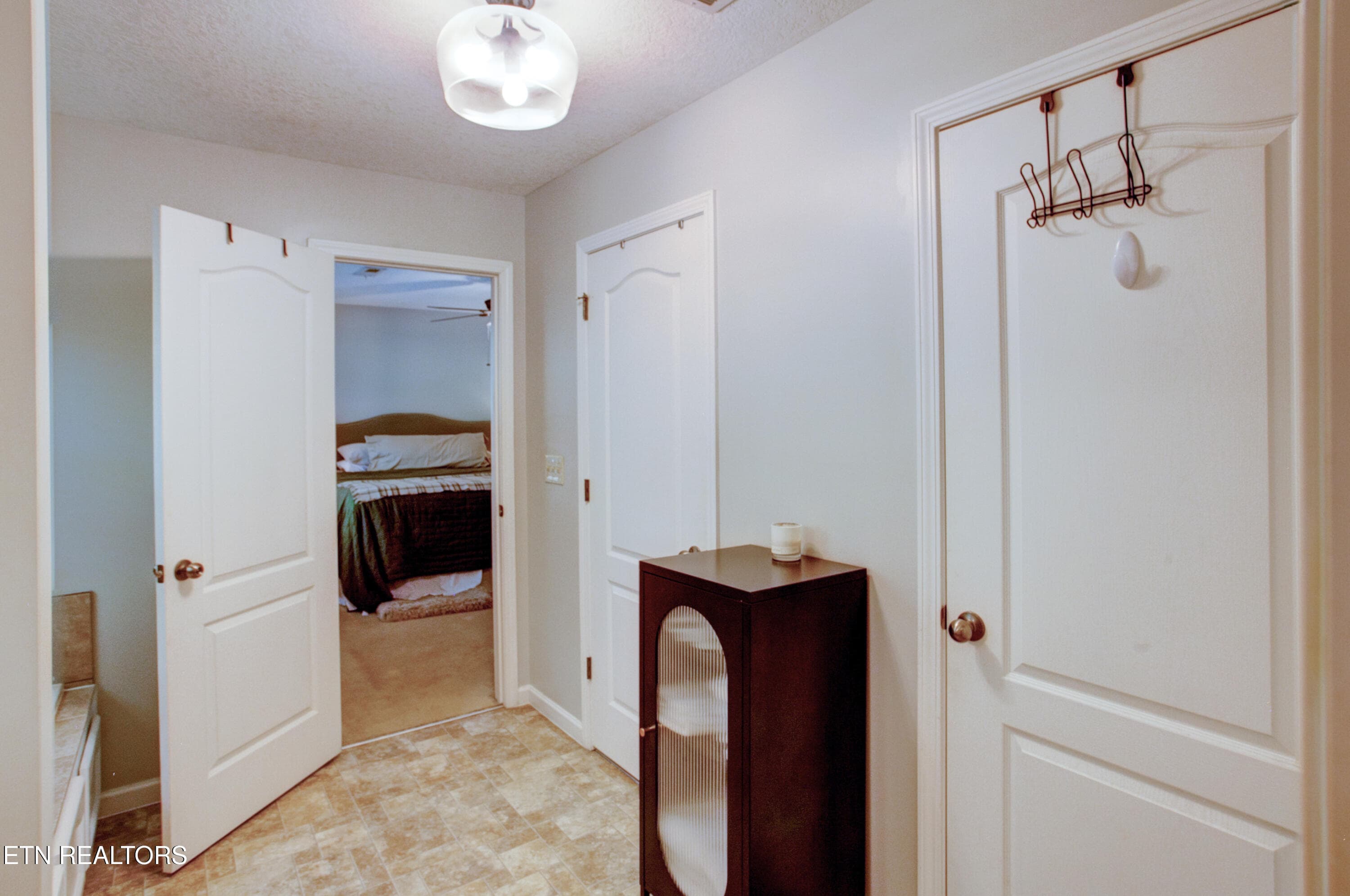 033 - 9931 Thunderbolt Way Closets - 9931 Thunderbolt Way, Knoxville, TN 37923, Knoxville
