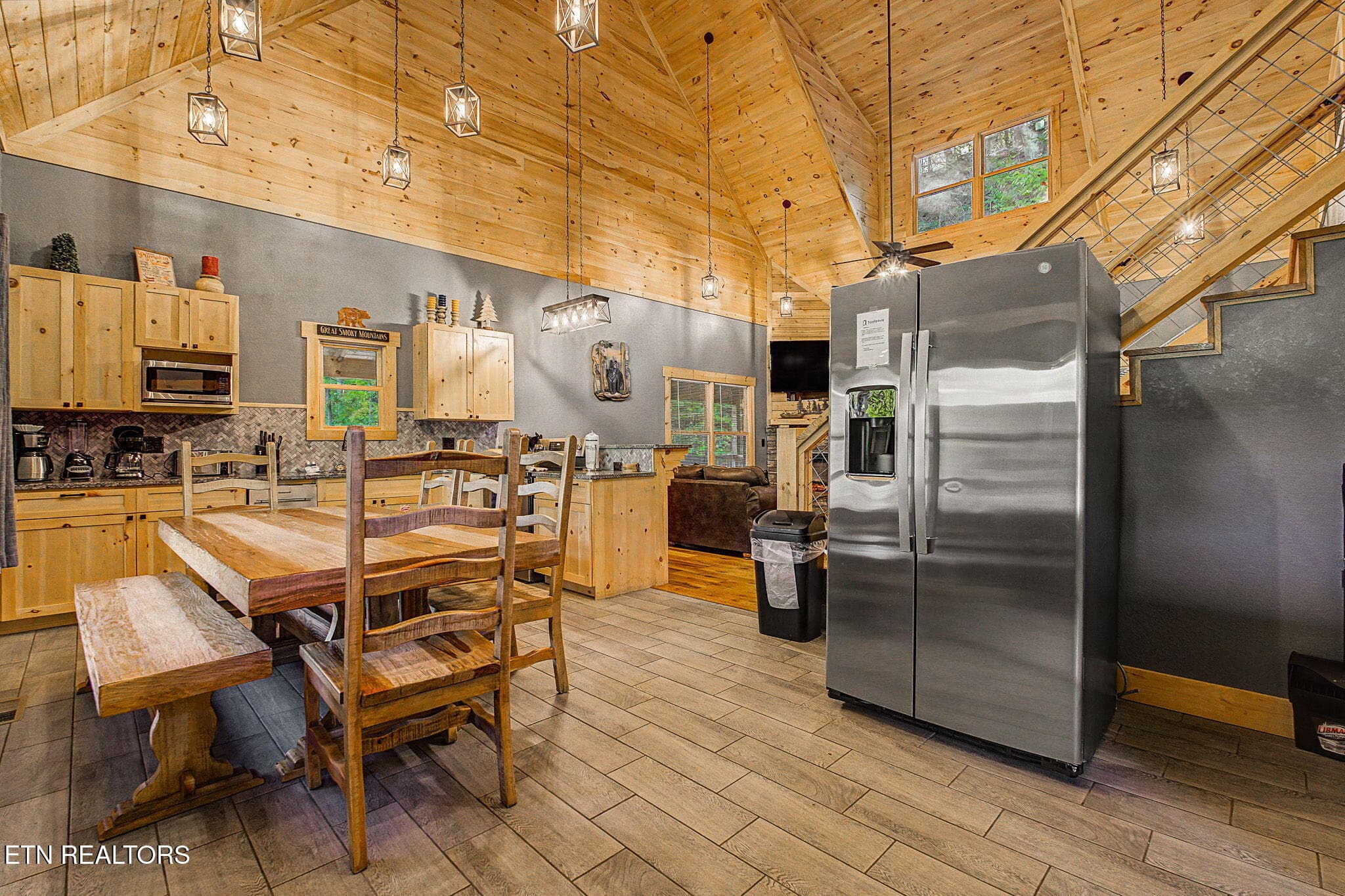 6-web-or-mls-2489-waldens-creek-rd - 2489 Waldens Creek Rd, Sevierville, TN 37862, Sevierville