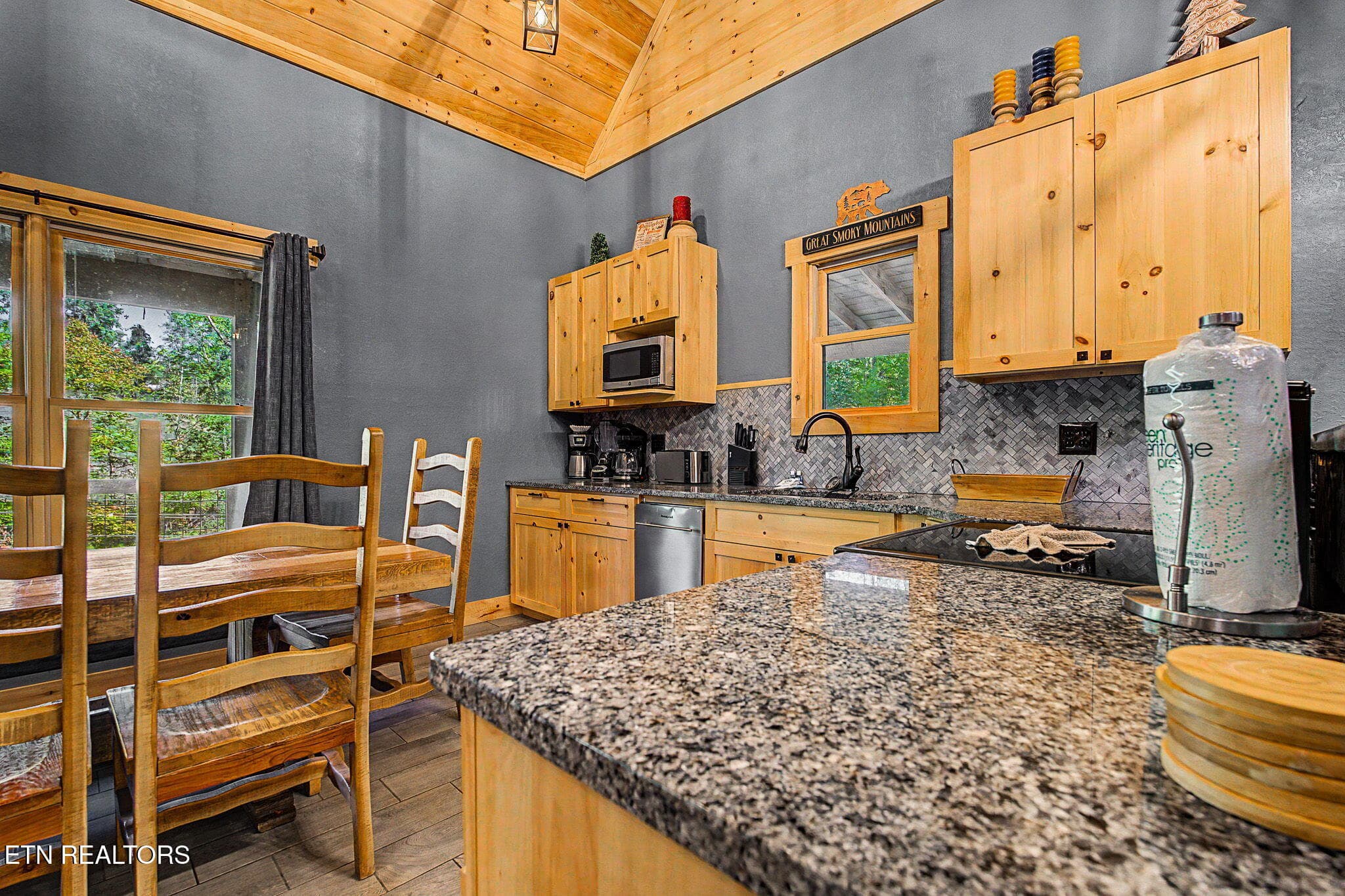 10-web-or-mls-2489-waldens-creek-rd - 2489 Waldens Creek Rd, Sevierville, TN 37862, Sevierville
