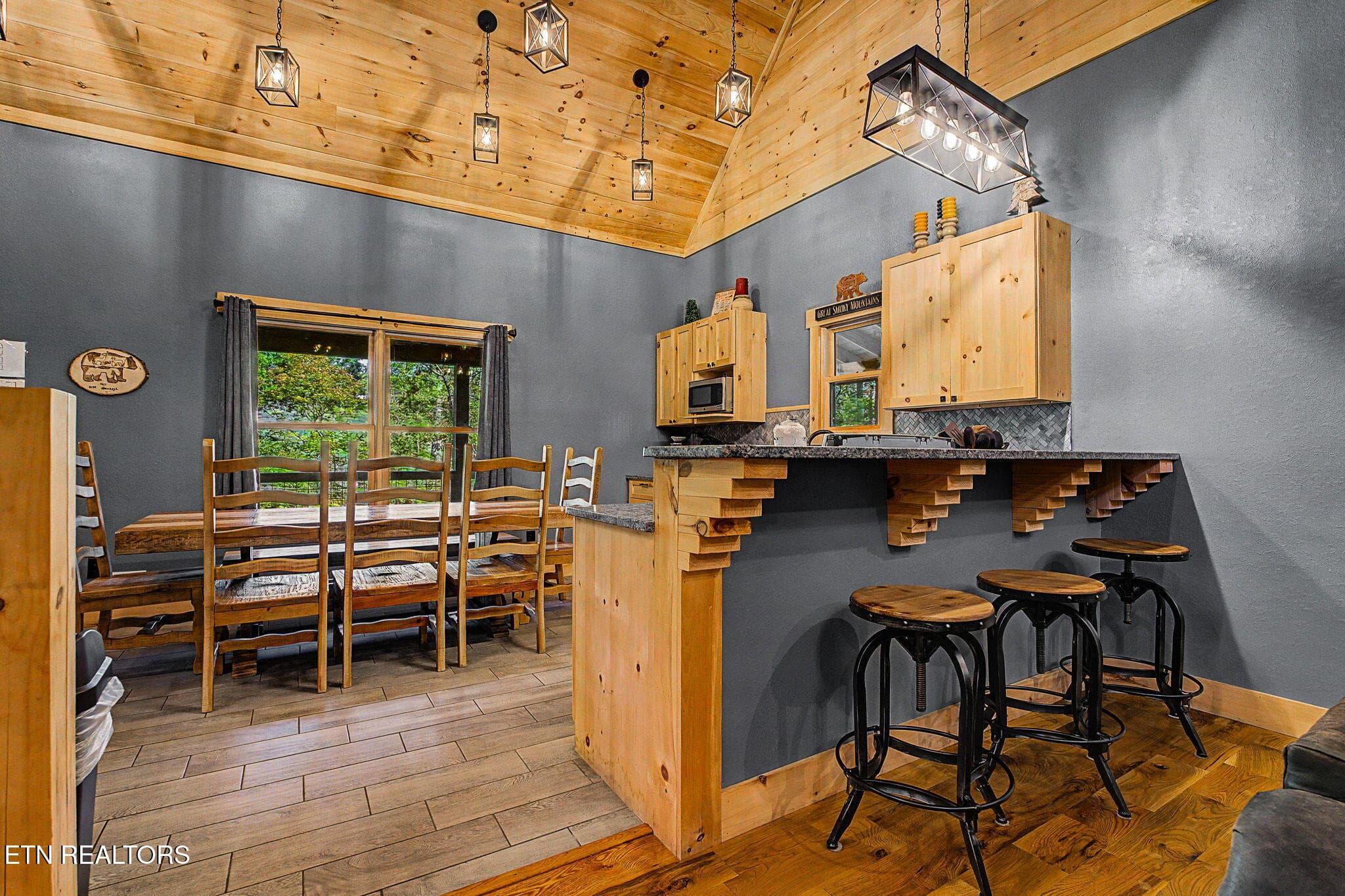 11-web-or-mls-2489-waldens-creek-rd - 2489 Waldens Creek Rd, Sevierville, TN 37862, Sevierville