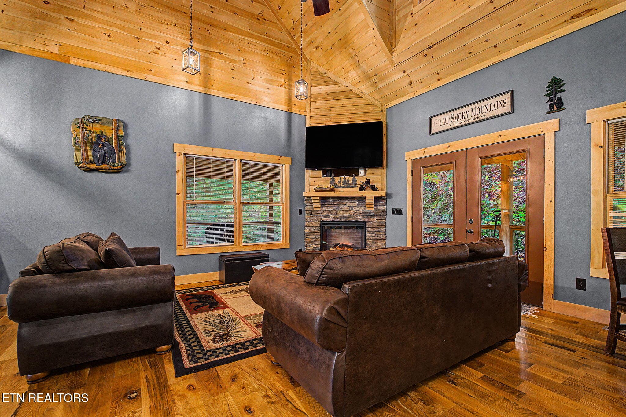 15-web-or-mls-2489-waldens-creek-rd - 2489 Waldens Creek Rd, Sevierville, TN 37862, Sevierville